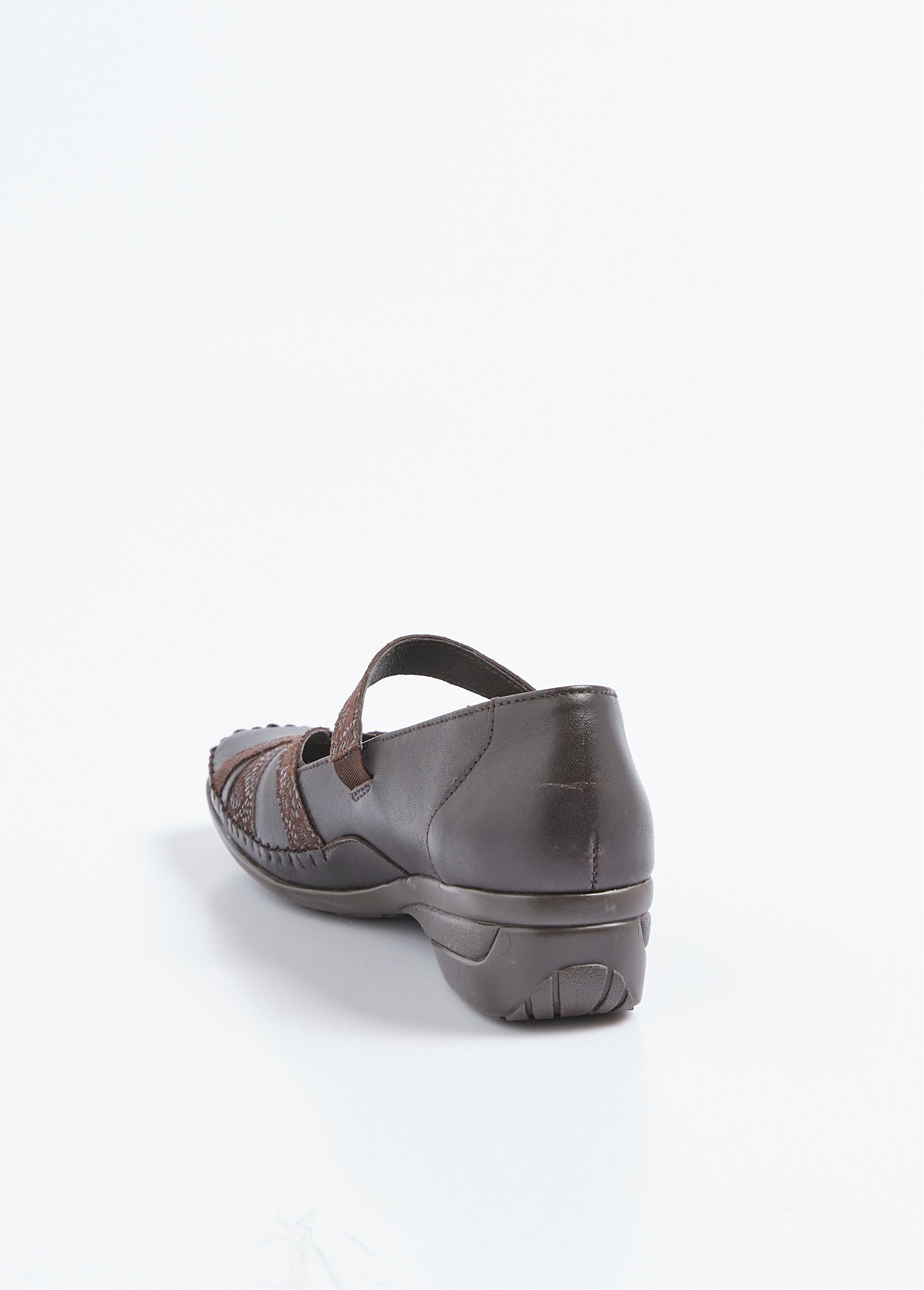 Comfort_wide_leather_ballerinas_with_Velcro_straps_Brown_DO1_slim
