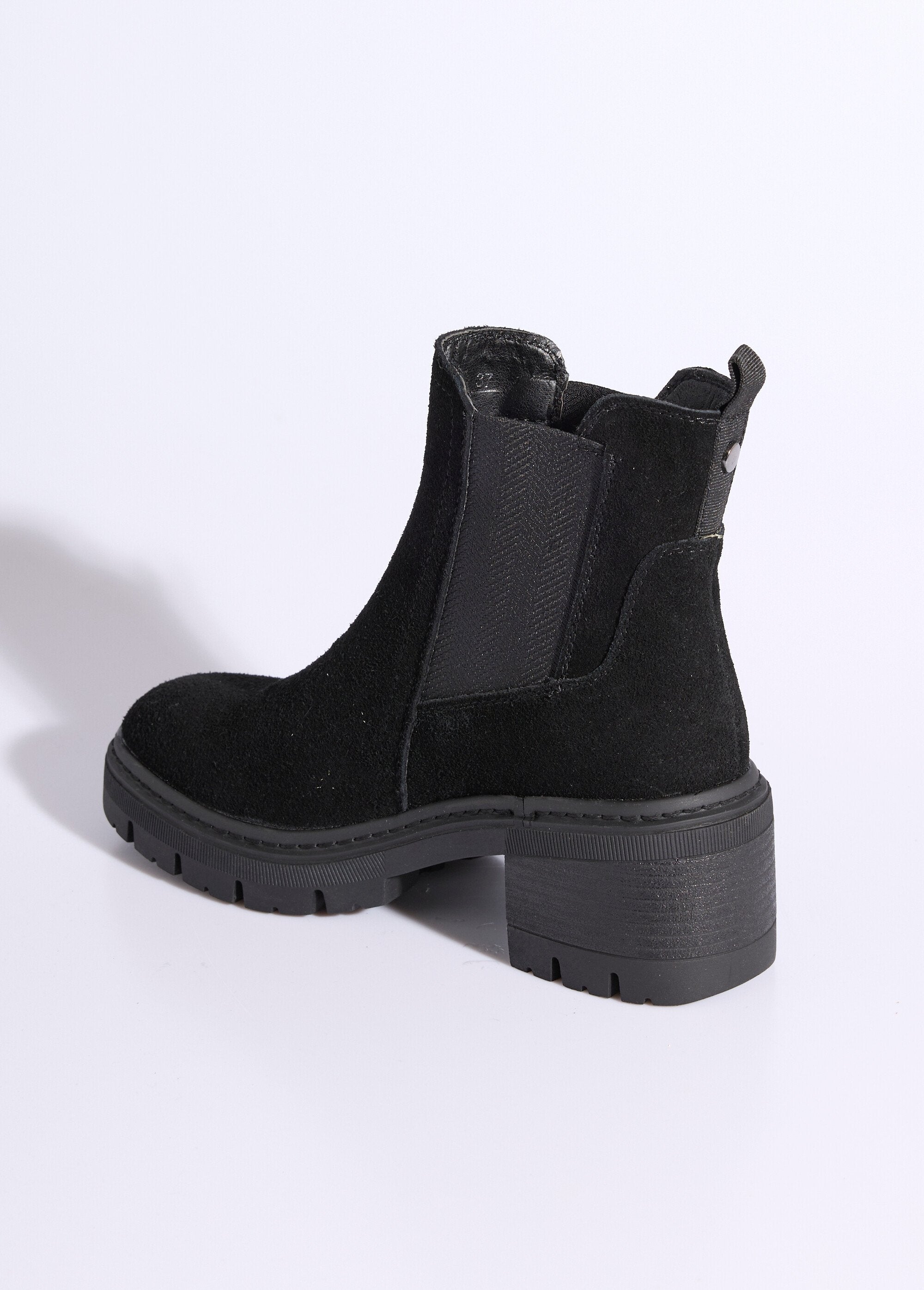 Fancy_elastic_Chelsea_boots_Black_DO1_slim