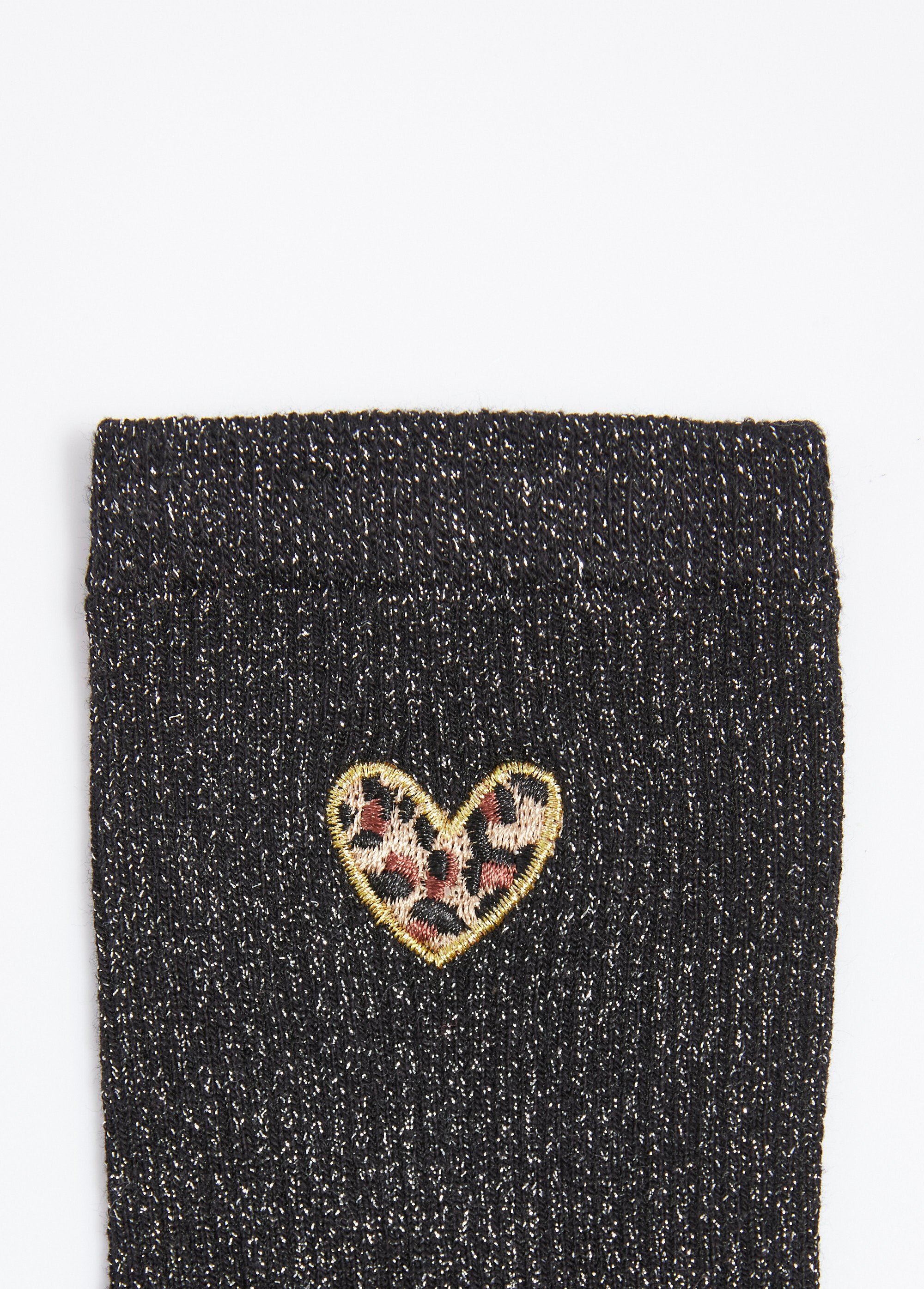 Thin_ribbed_socks_with_leopard_heart_pattern_Black_DE2_slim