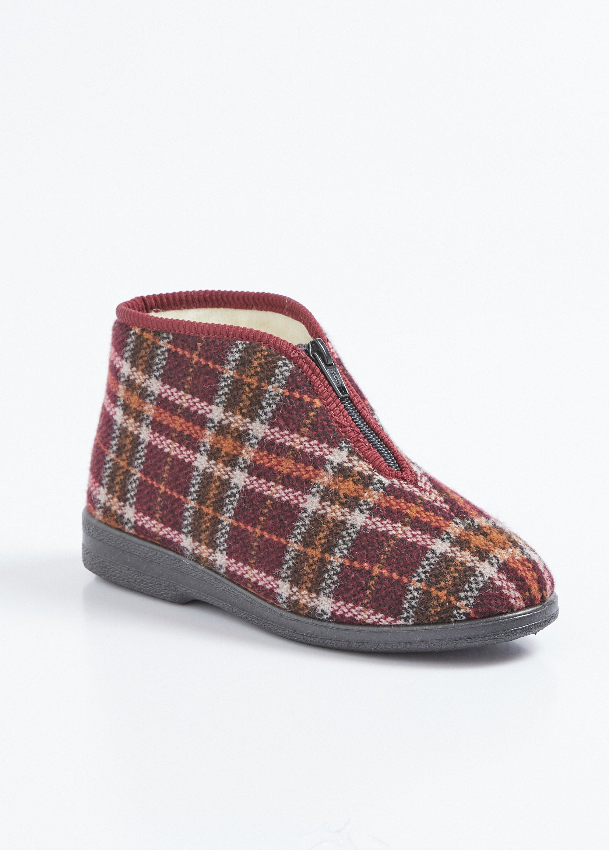 High-top_zipped_slippers_with_Scottish_comfort_width_Bordeaux_FA1_slim