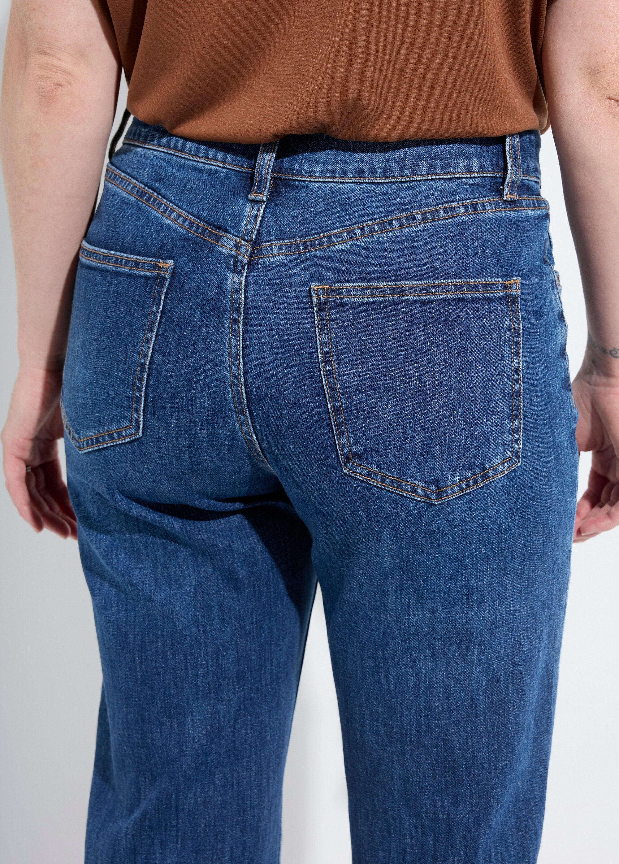 5-pocket_straight_jeans,_special_PETITE_Dark_denim_DE2_slim