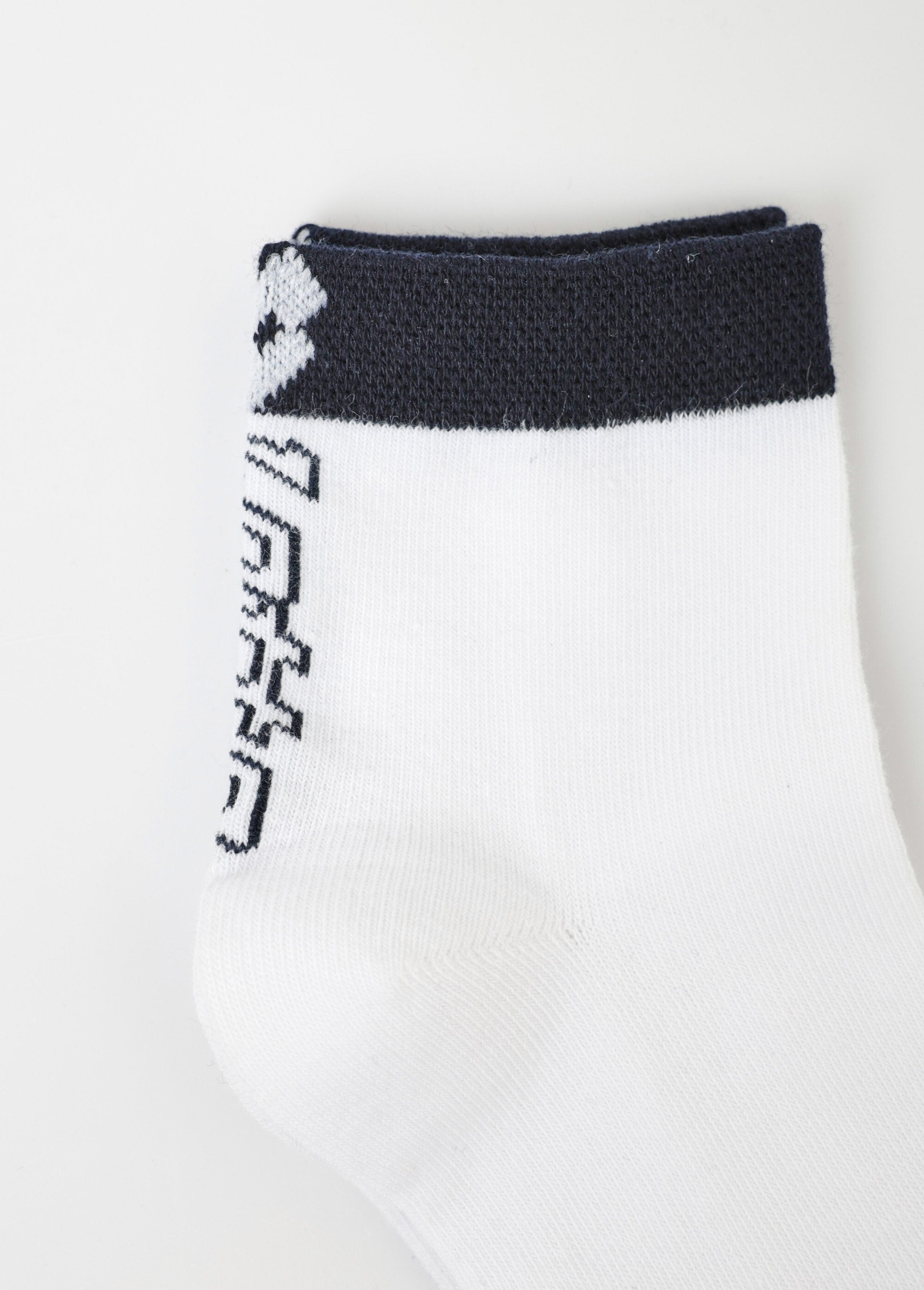 Pack_of_3_two-tone_socks_with_logo,_assorted_Black_matching_DE3_slim