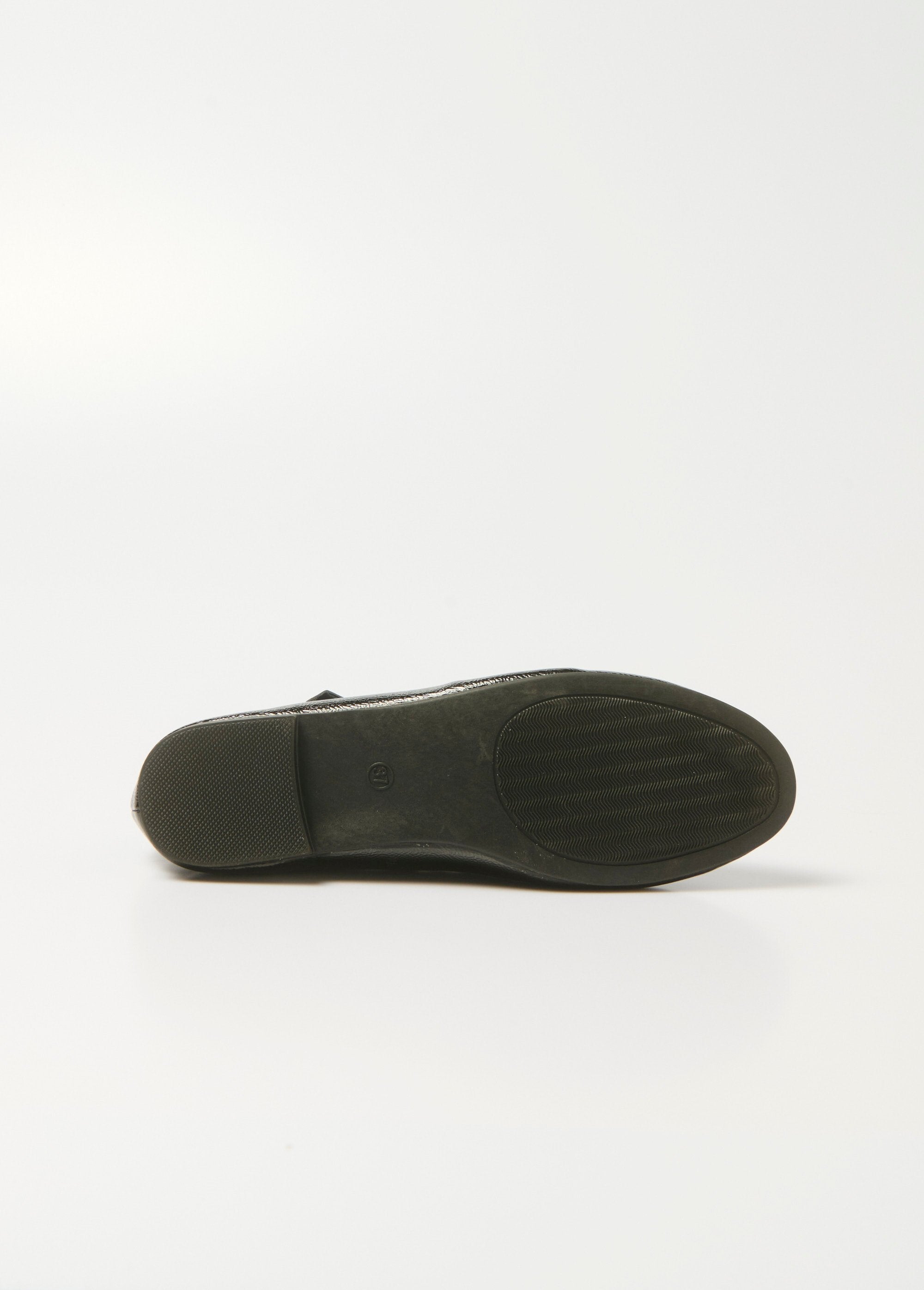 Ankle_strap_ballerinas_with_flat_heels_Black_UN1_slim