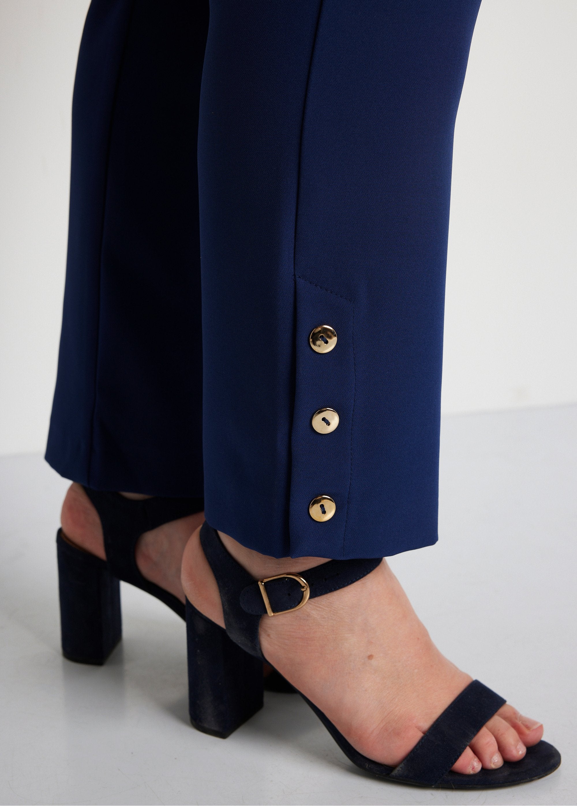Plain_7/8_straight_wrinkle-free_trousers_Navy_blue_DE1_curvy