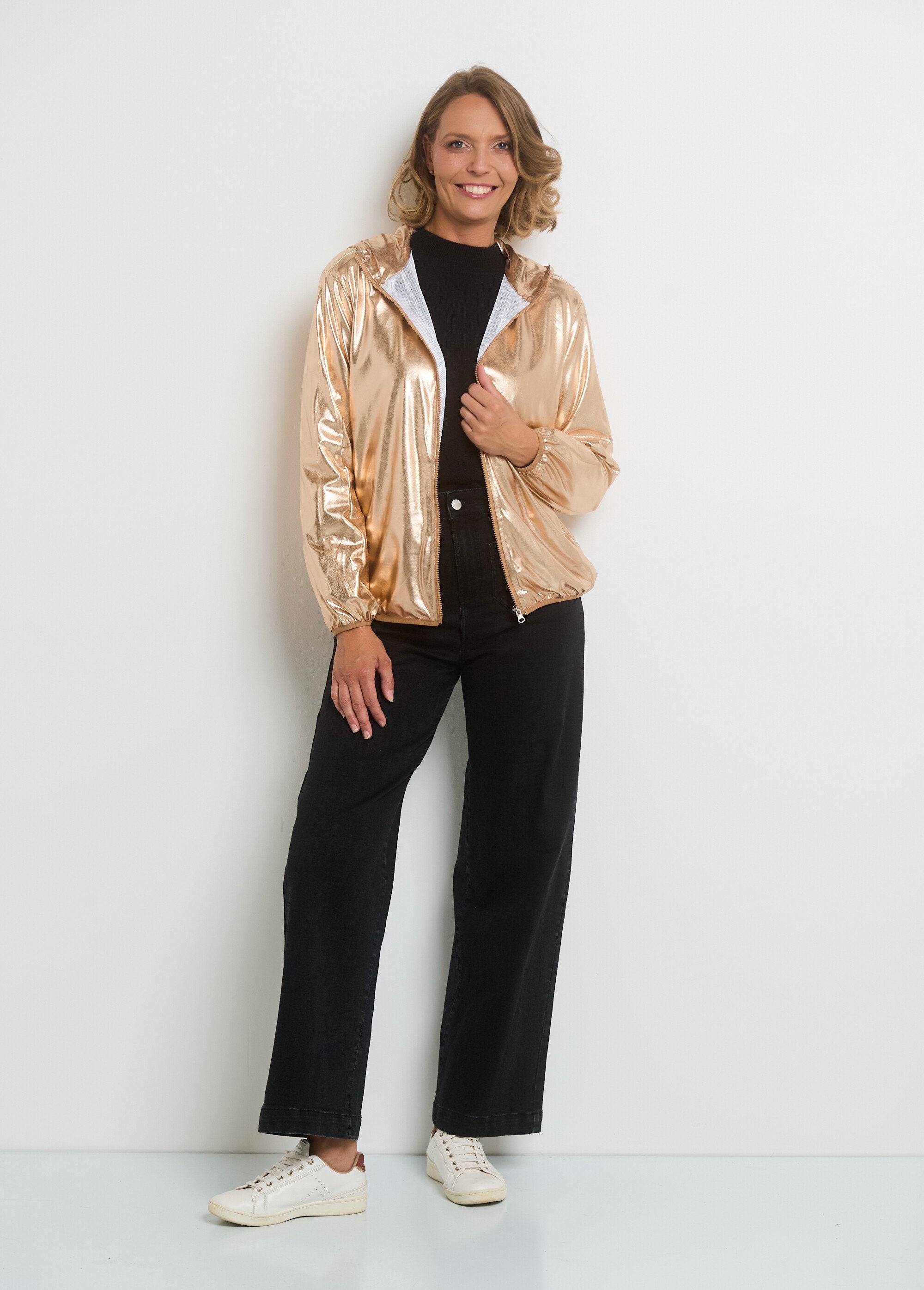 Trendy_shiny_hooded_parka_Golden_SF1_slim