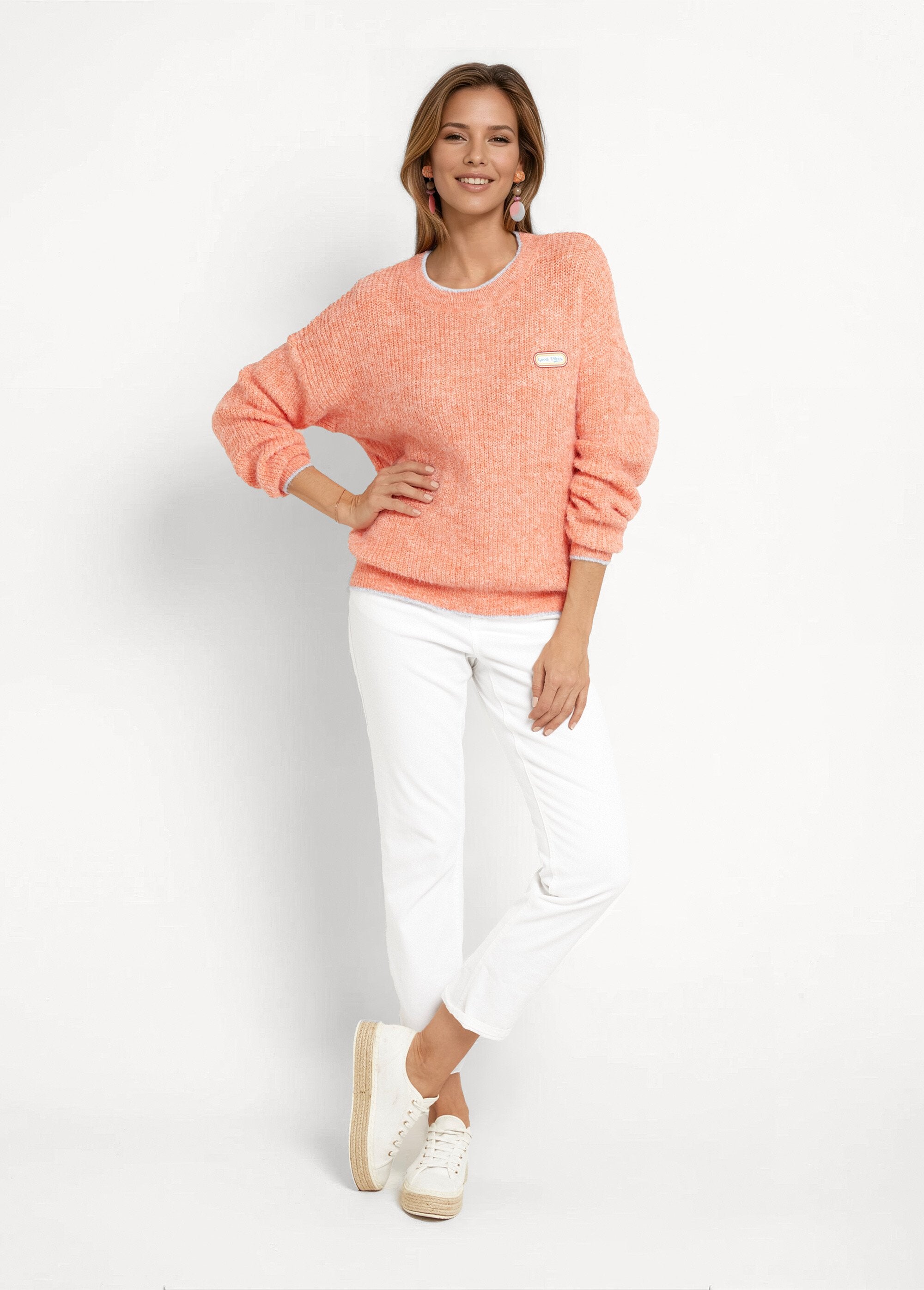 Warm_sweater_with_wool_message_patch_Orange_SF1_slim