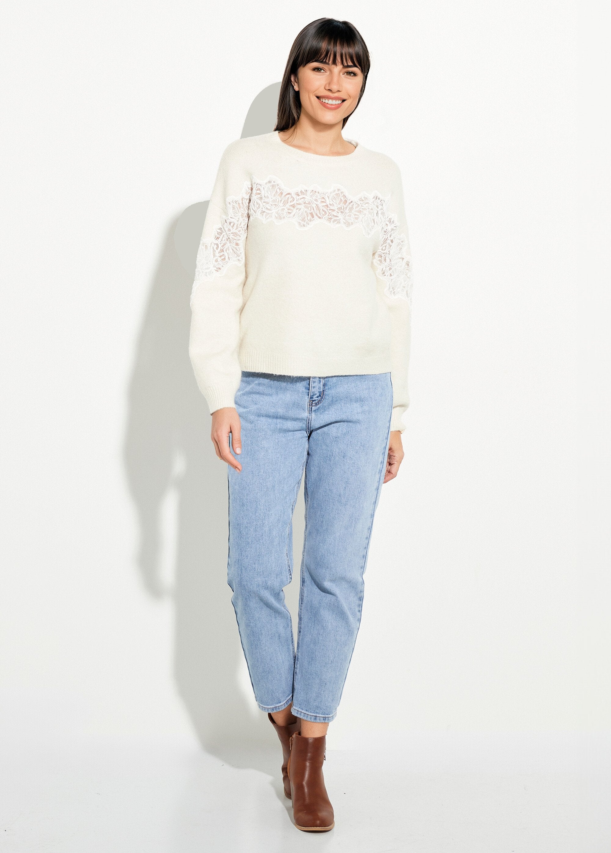Warm_wool_sweater_with_lace_applications_Ecru_SF1_slim
