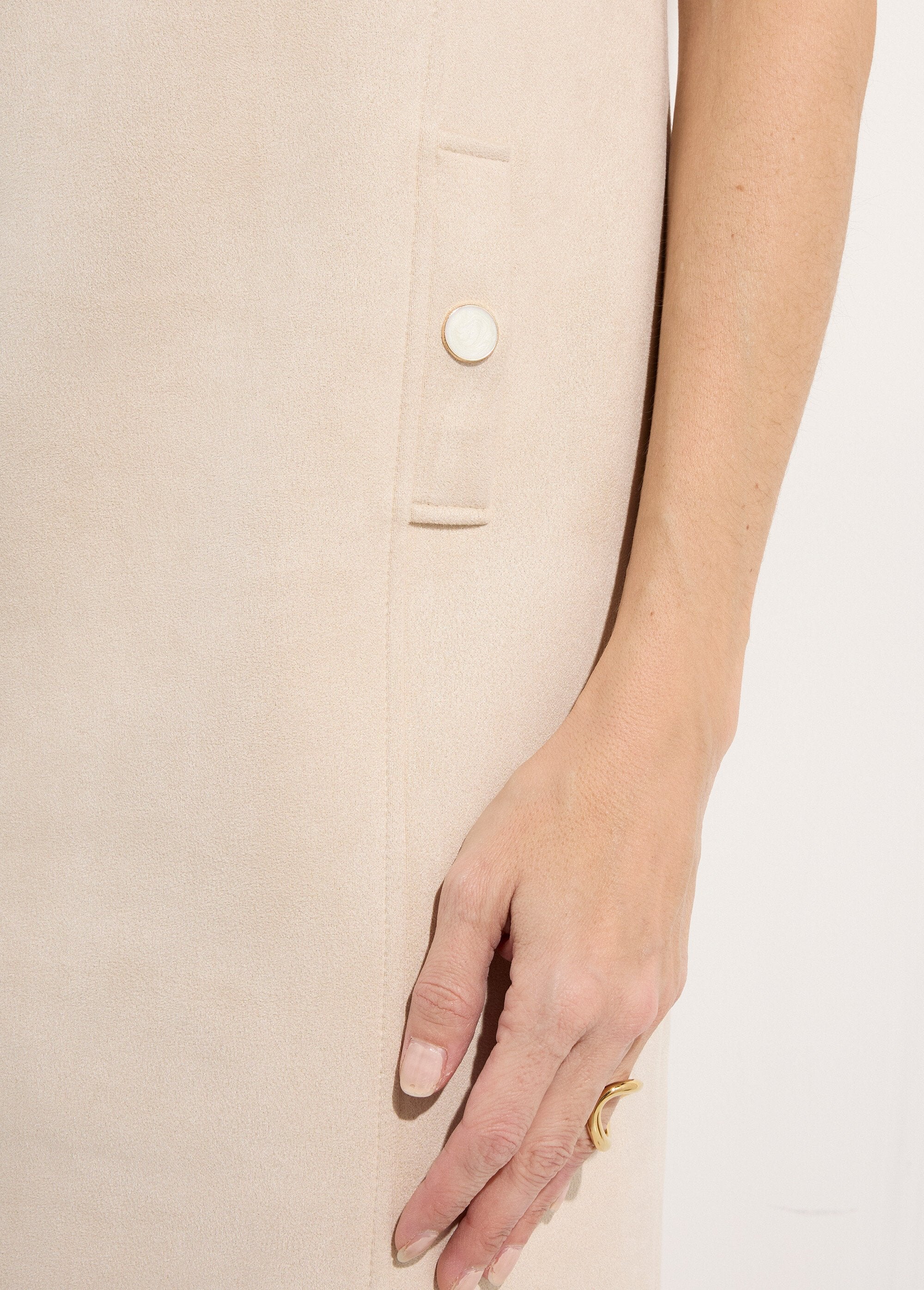 Short_velvety_suede_dress_Beige_DE2_slim