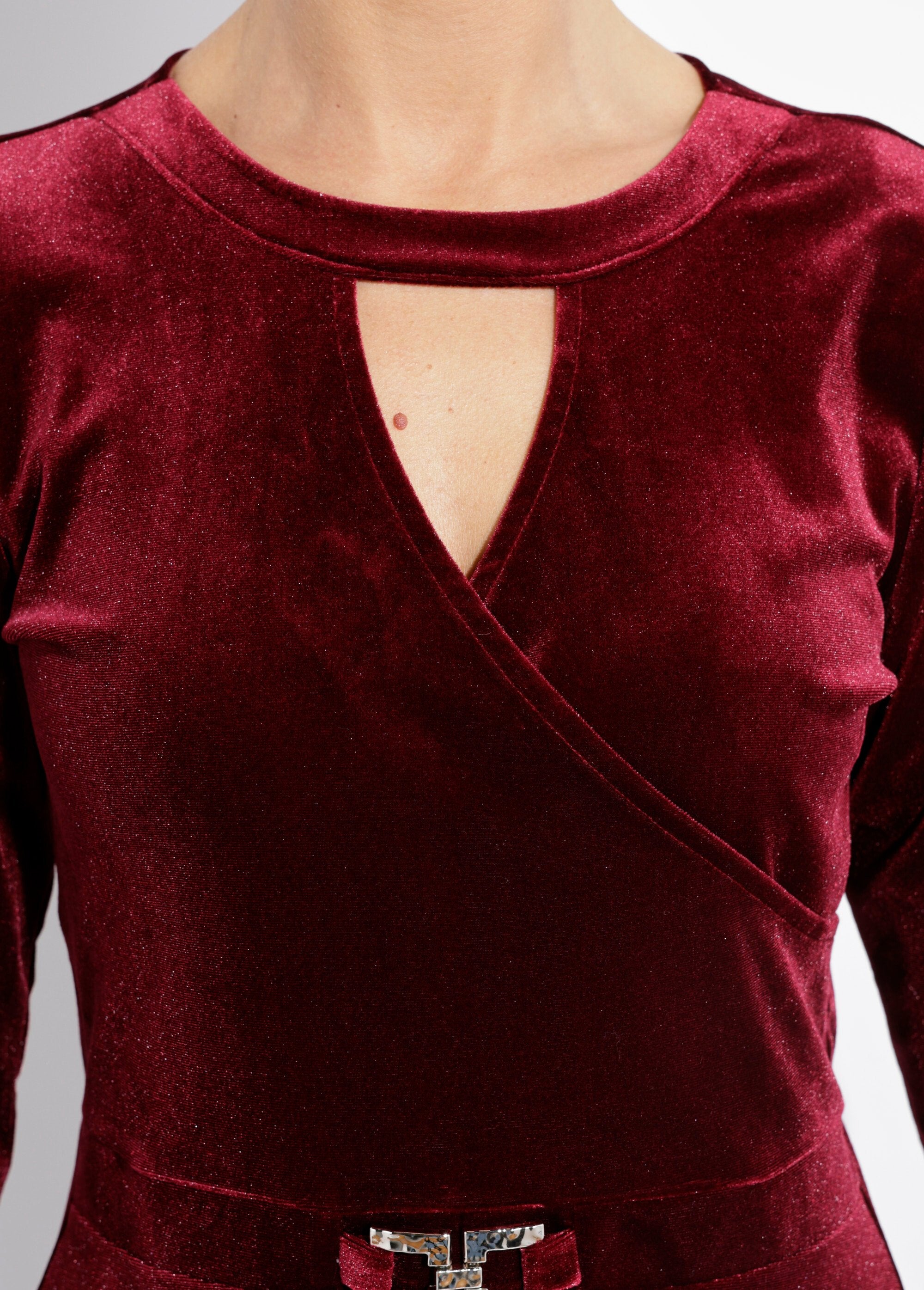 fancy_round_neckline_velvet_dress_Bordeaux_DE1_slim
