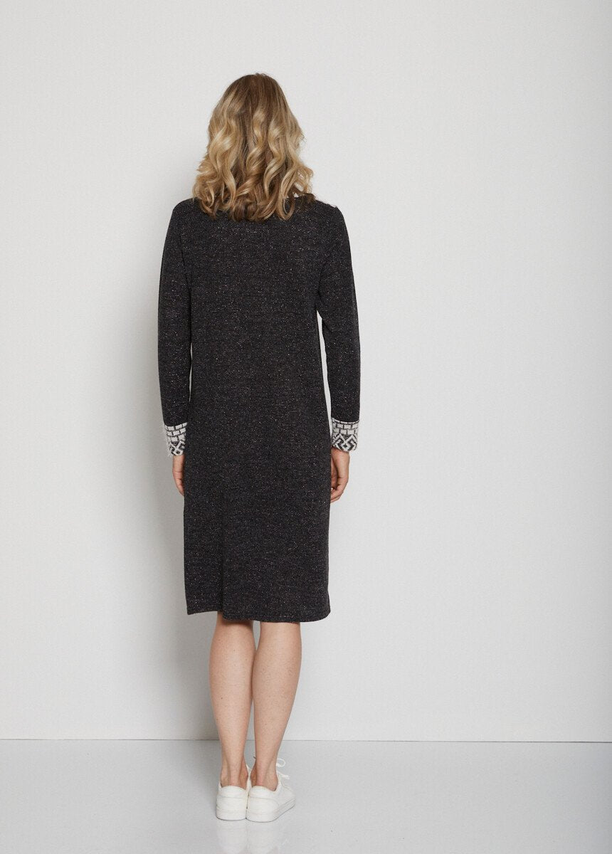 Iridescent_knit_sweater_dress_with_jacquard_detail_Gray_DO1_slim