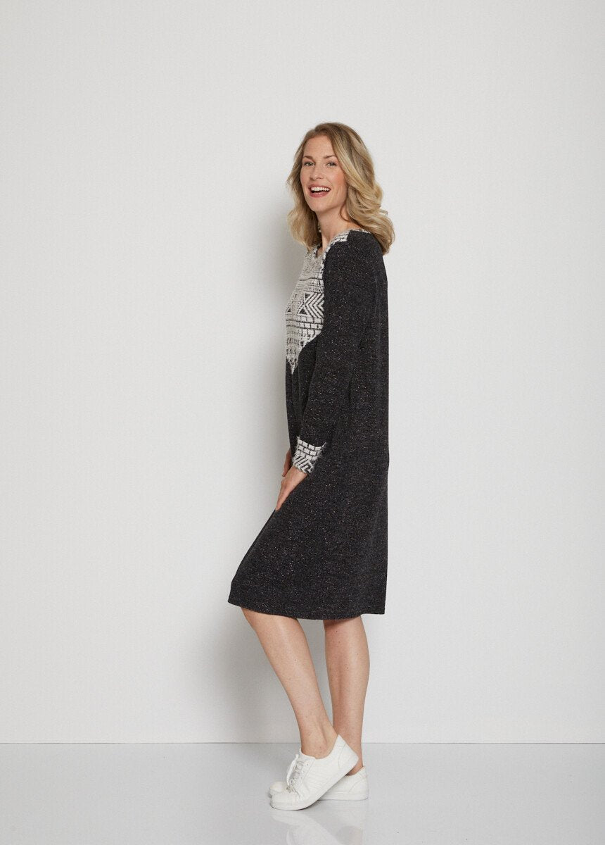 Iridescent_knit_sweater_dress_with_jacquard_detail_Gray_DR1_slim