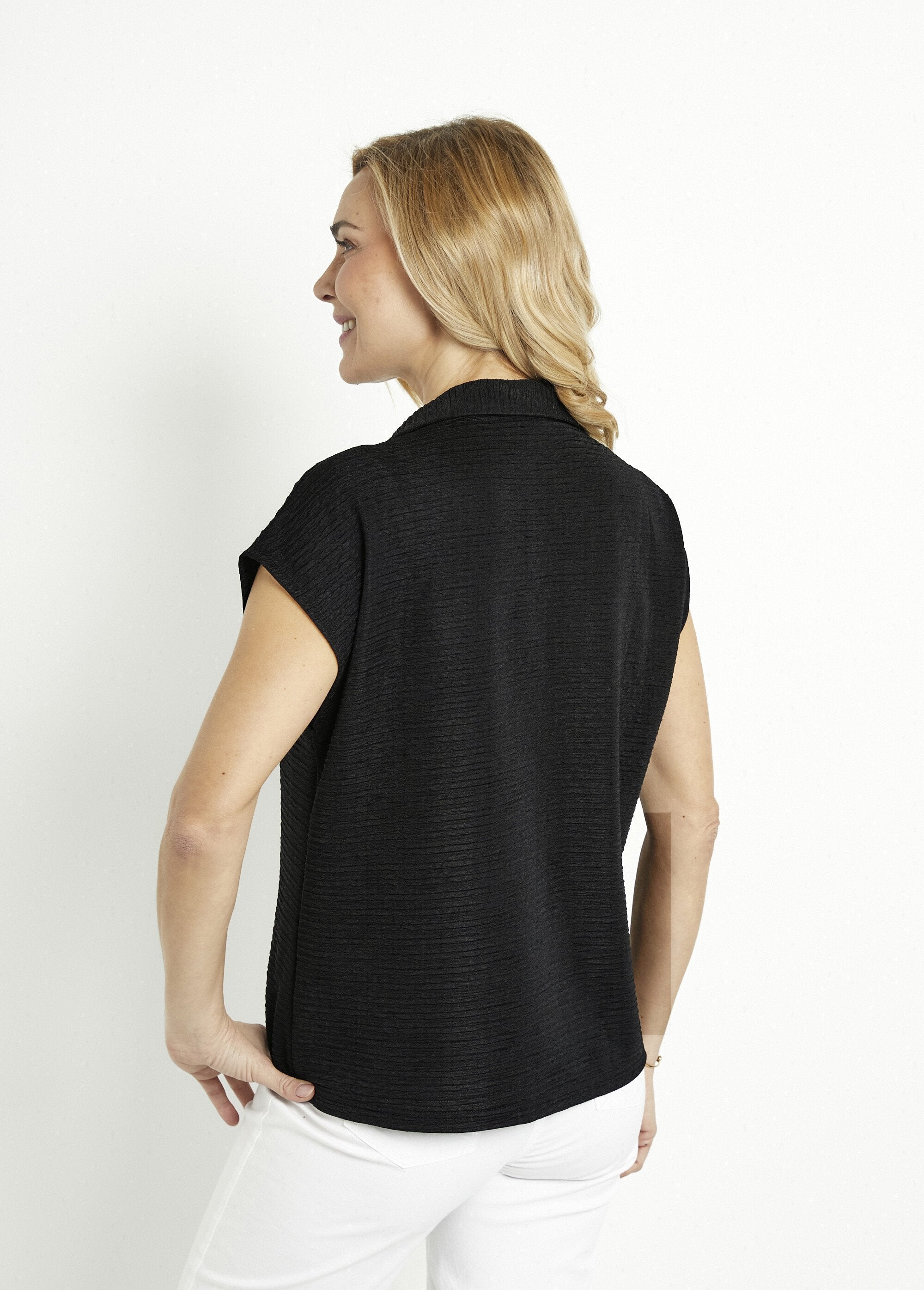 Plain_short_sleeve_shirt_collar_t-shirt_Black_DO1_slim
