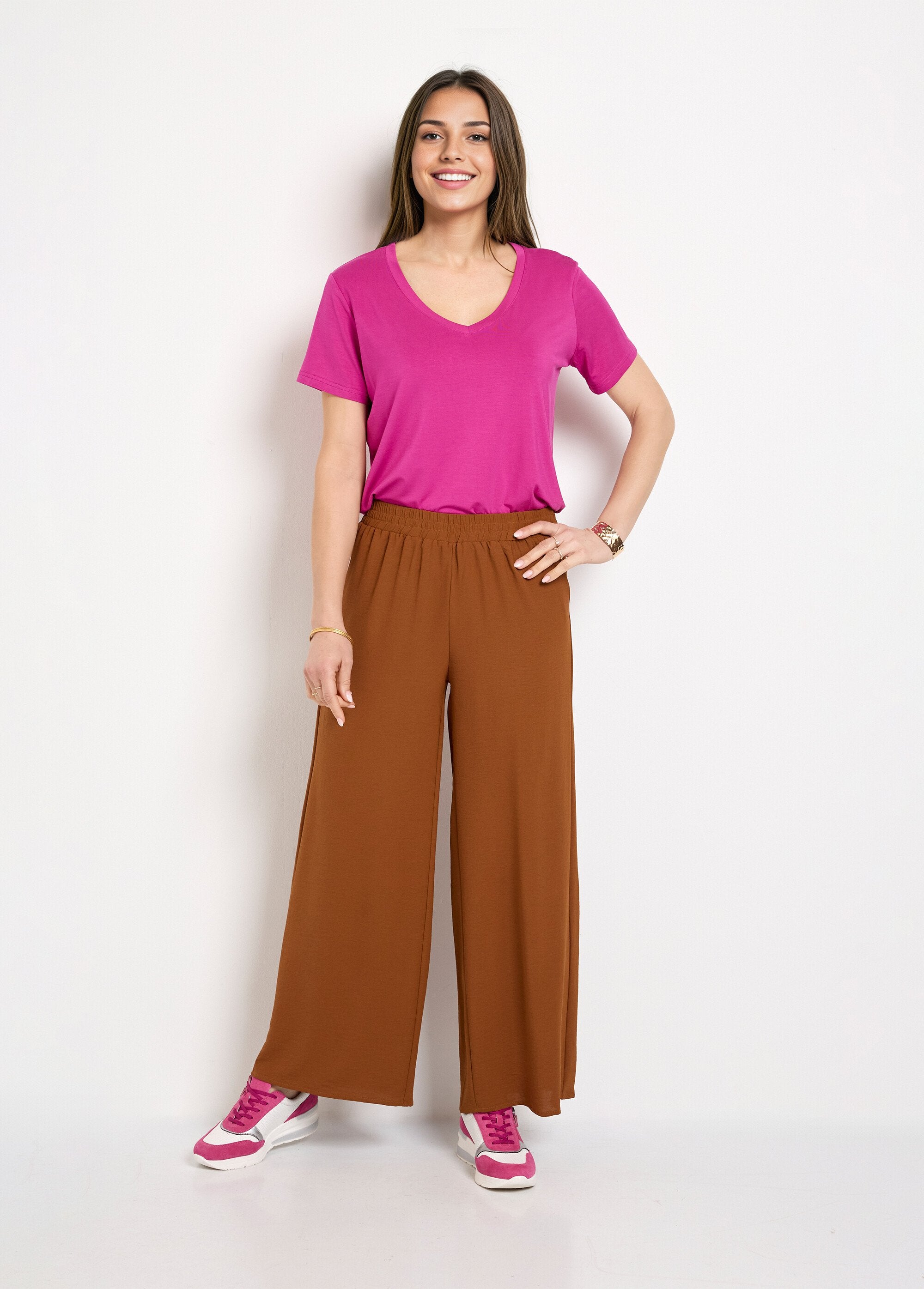 Short-sleeved_V-neck_fluid_t-shirt_Bougainvillea_SF1_slim