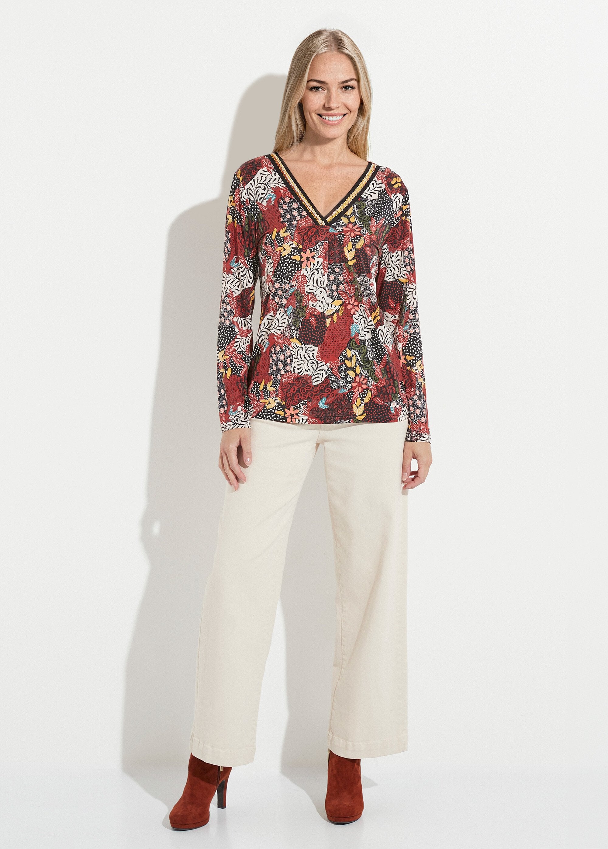 T-shirt_long_ample_imprimé_col_V_manches_longues_Imprime_brique_SF1_slim