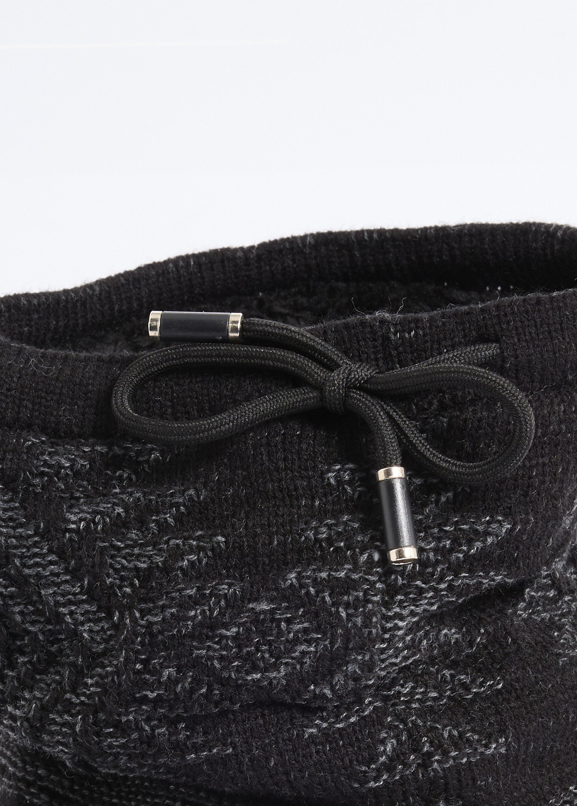 Knit_and_sherpa_zig_zag_neck_warmer_Gray_DE1_slim