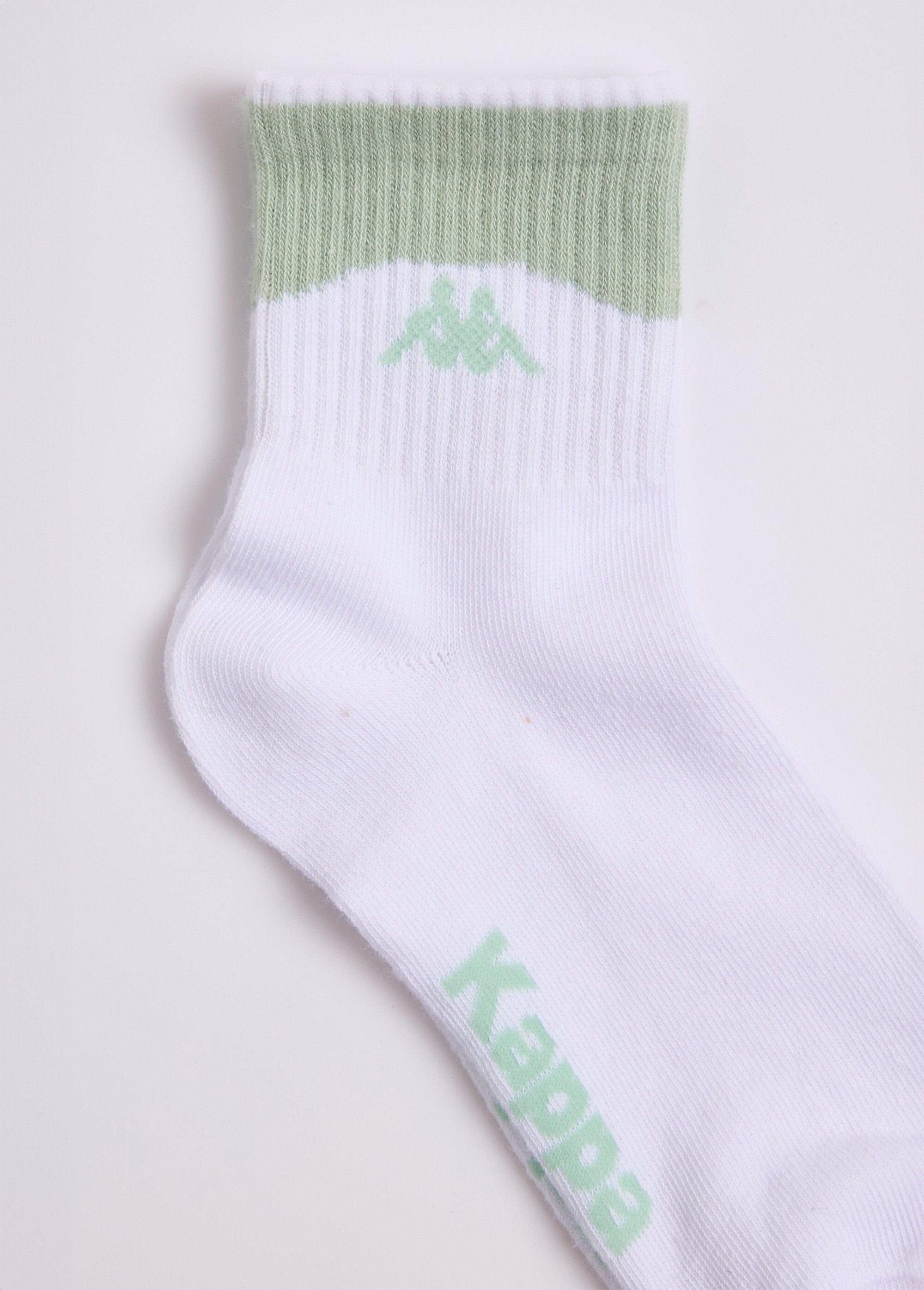 Ribbed,_fancy_sports_socks_Assorted_white_DE2_slim