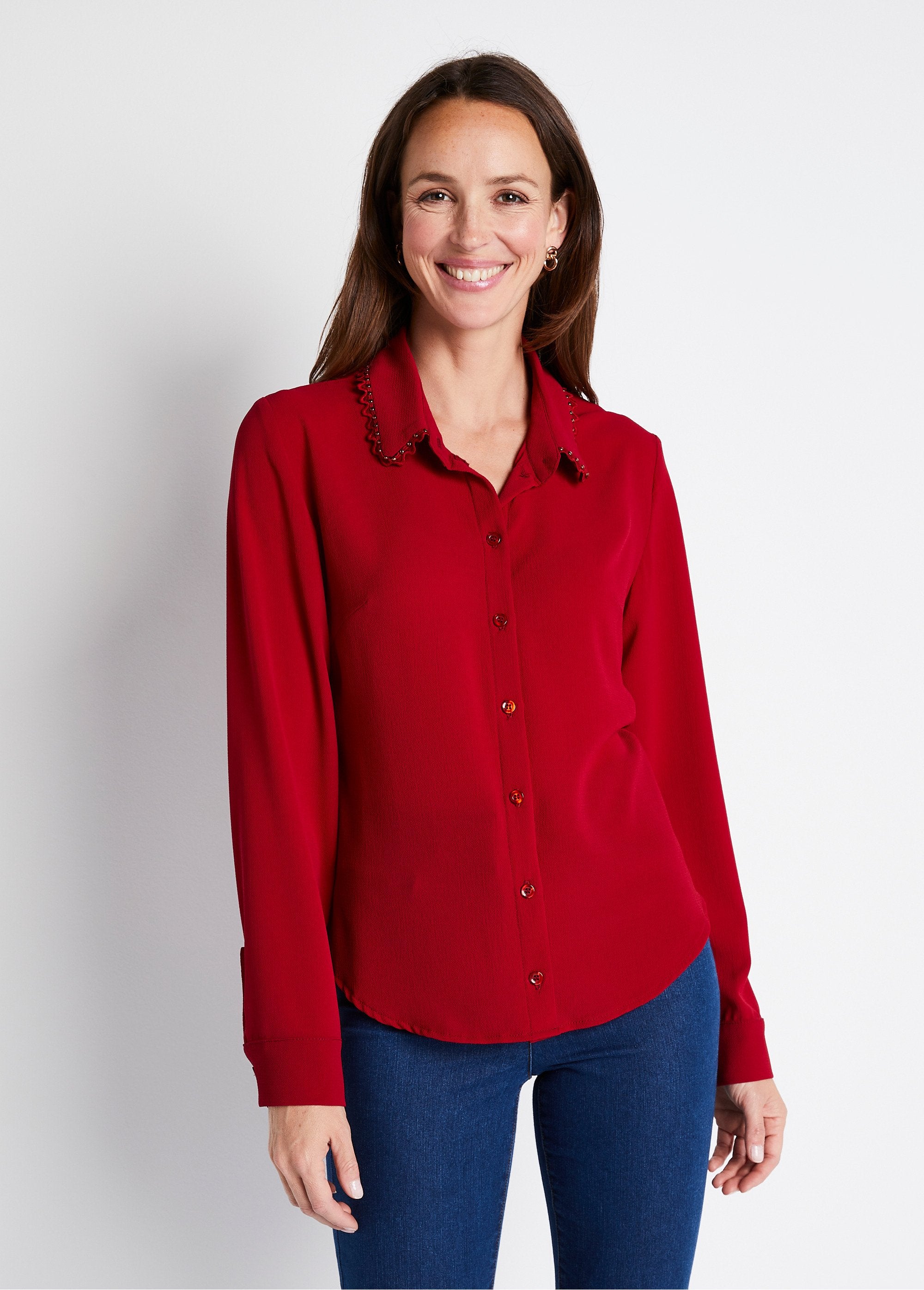 Plain_buttoned_blouse_with_fancy_collar_Red_FA1_slim