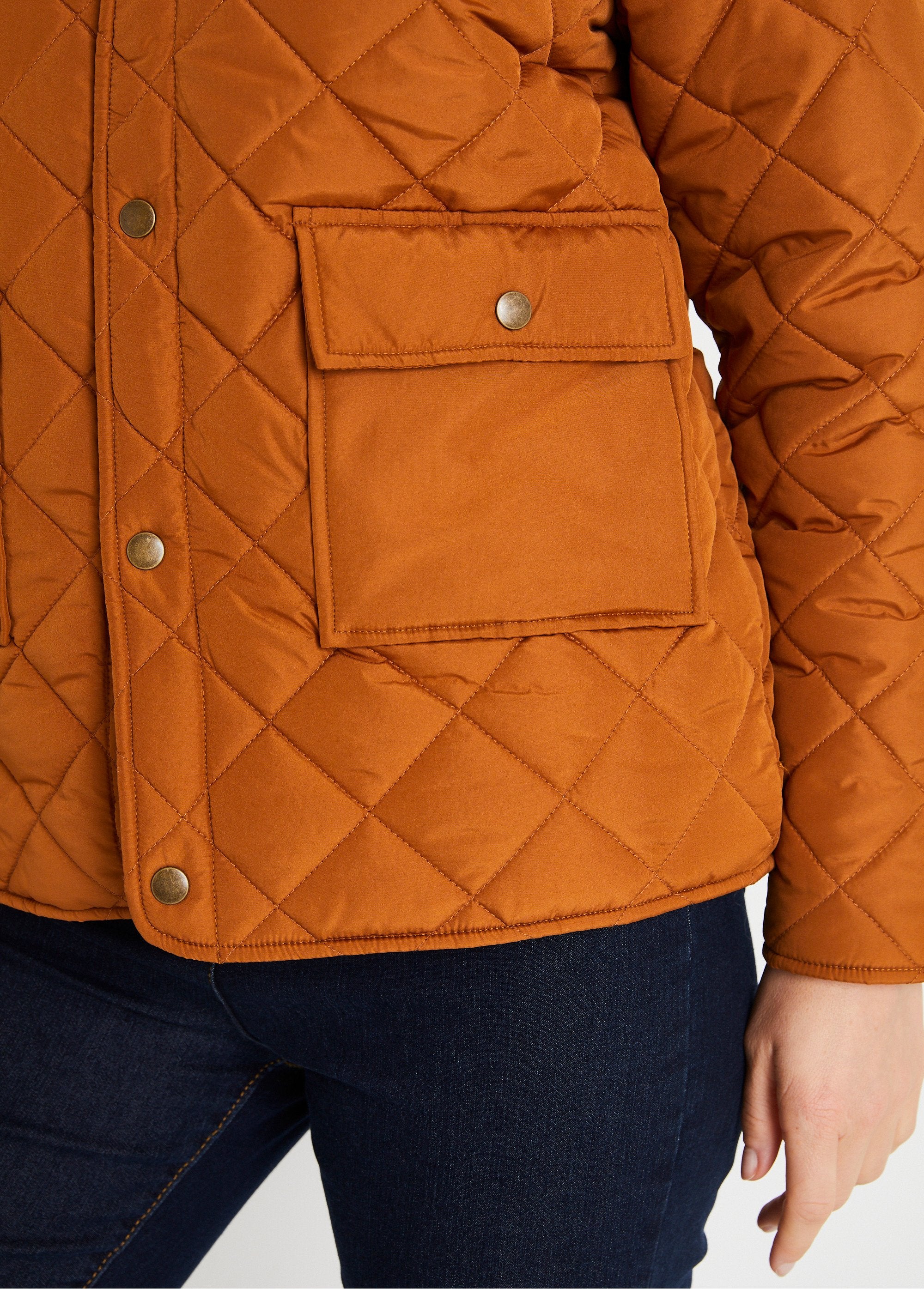 Lightweight_quilted_down_jacket_with_snap_fastener_camel_DE1_slim