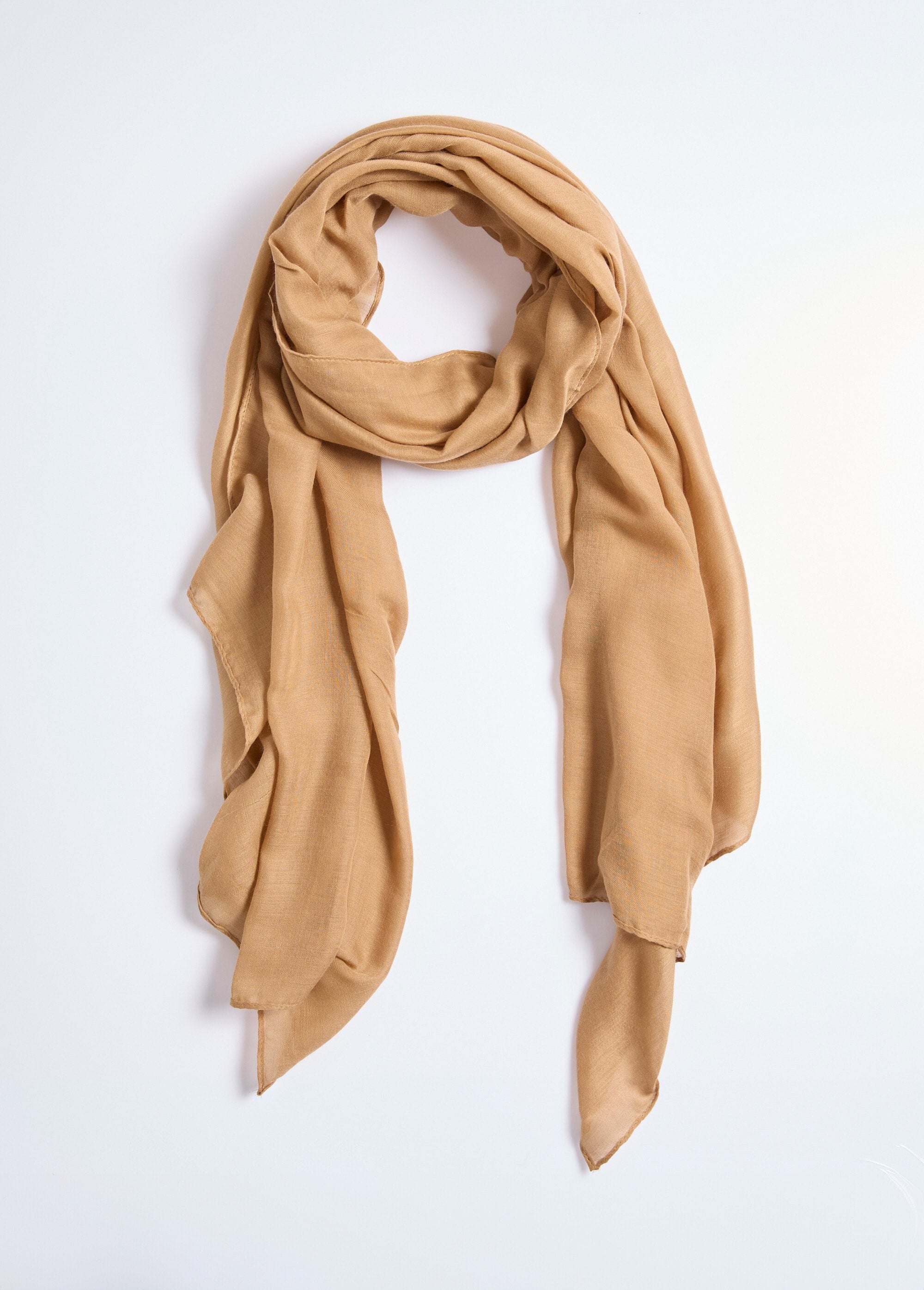 Flowing_pareo_stole_to_tie_camel_DE2_slim