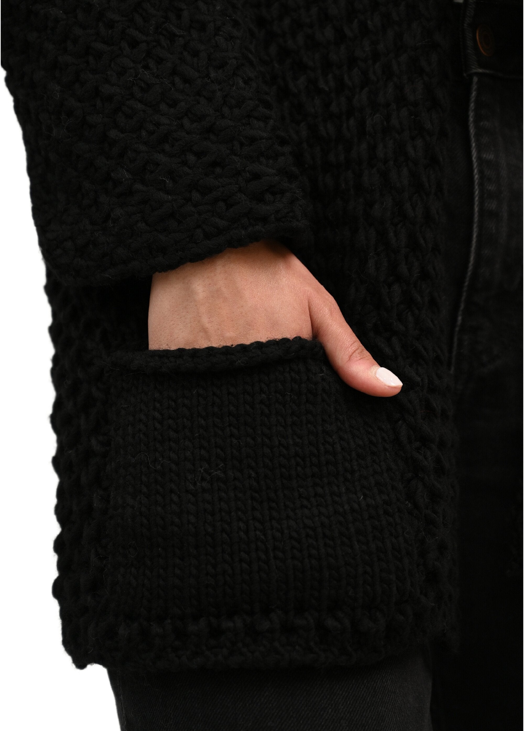 Long_seamless_fancy_knit_vest_Black_DE1_slim