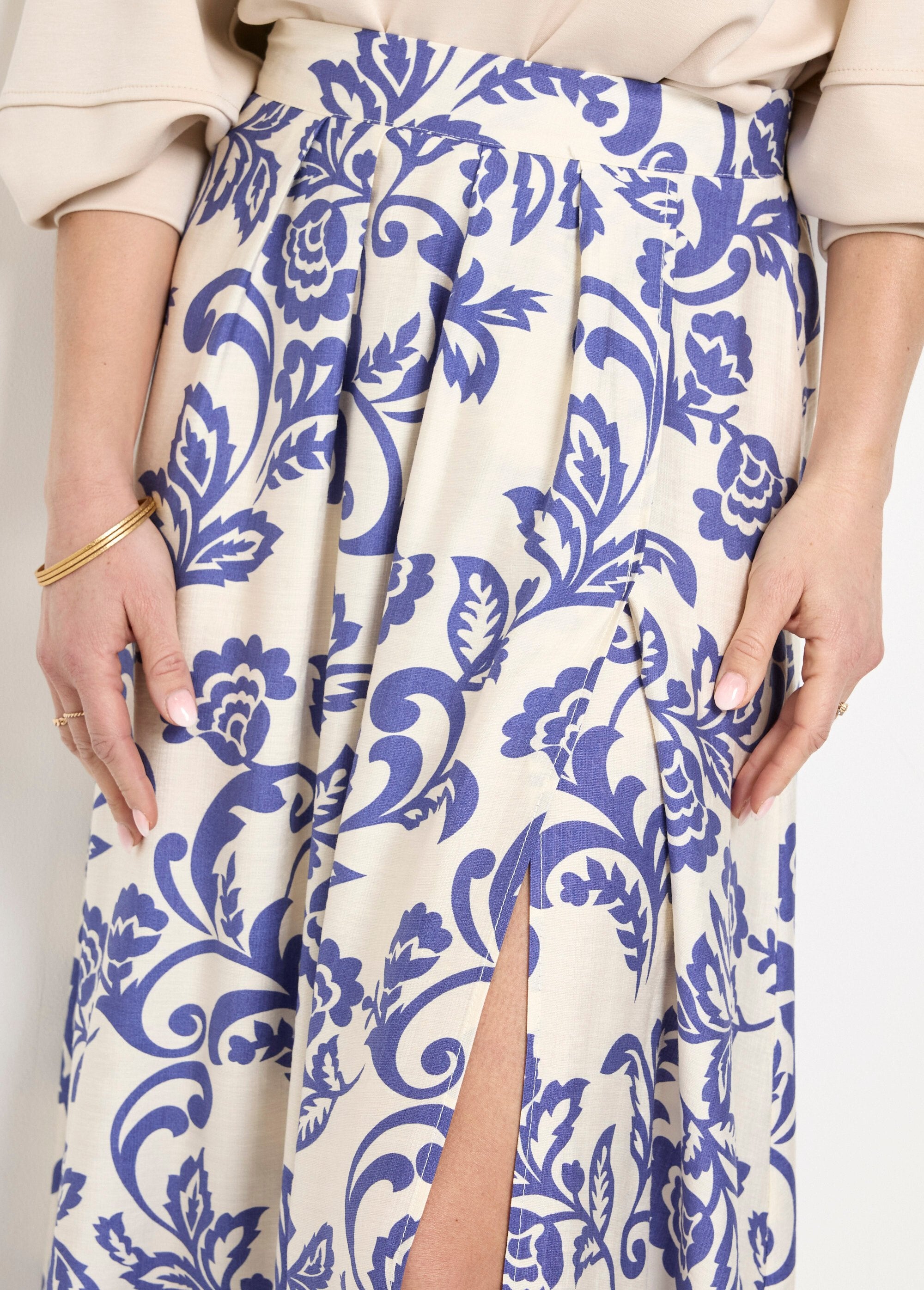 Long_flared_skirt_with_foliage_print_Blue_and_ecru_DE1_slim