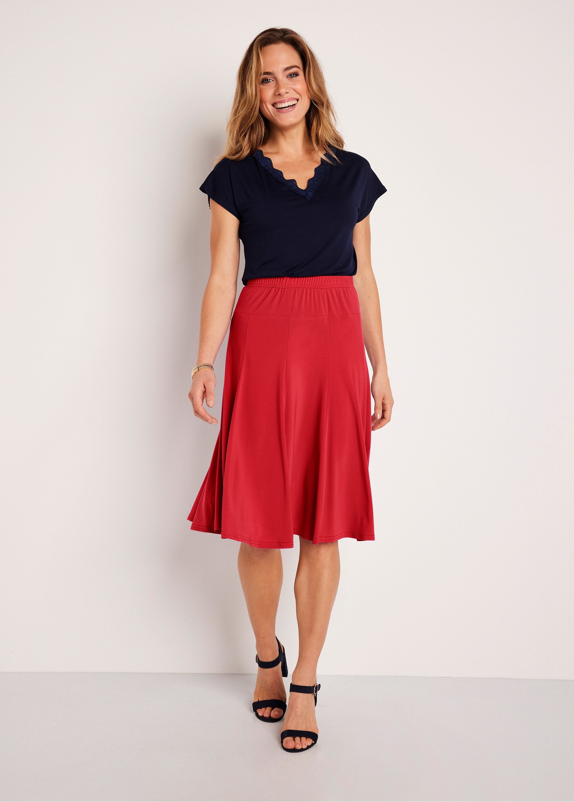 Mid-length_flared_knit_skirt_Morello_cherry_SF1_slim