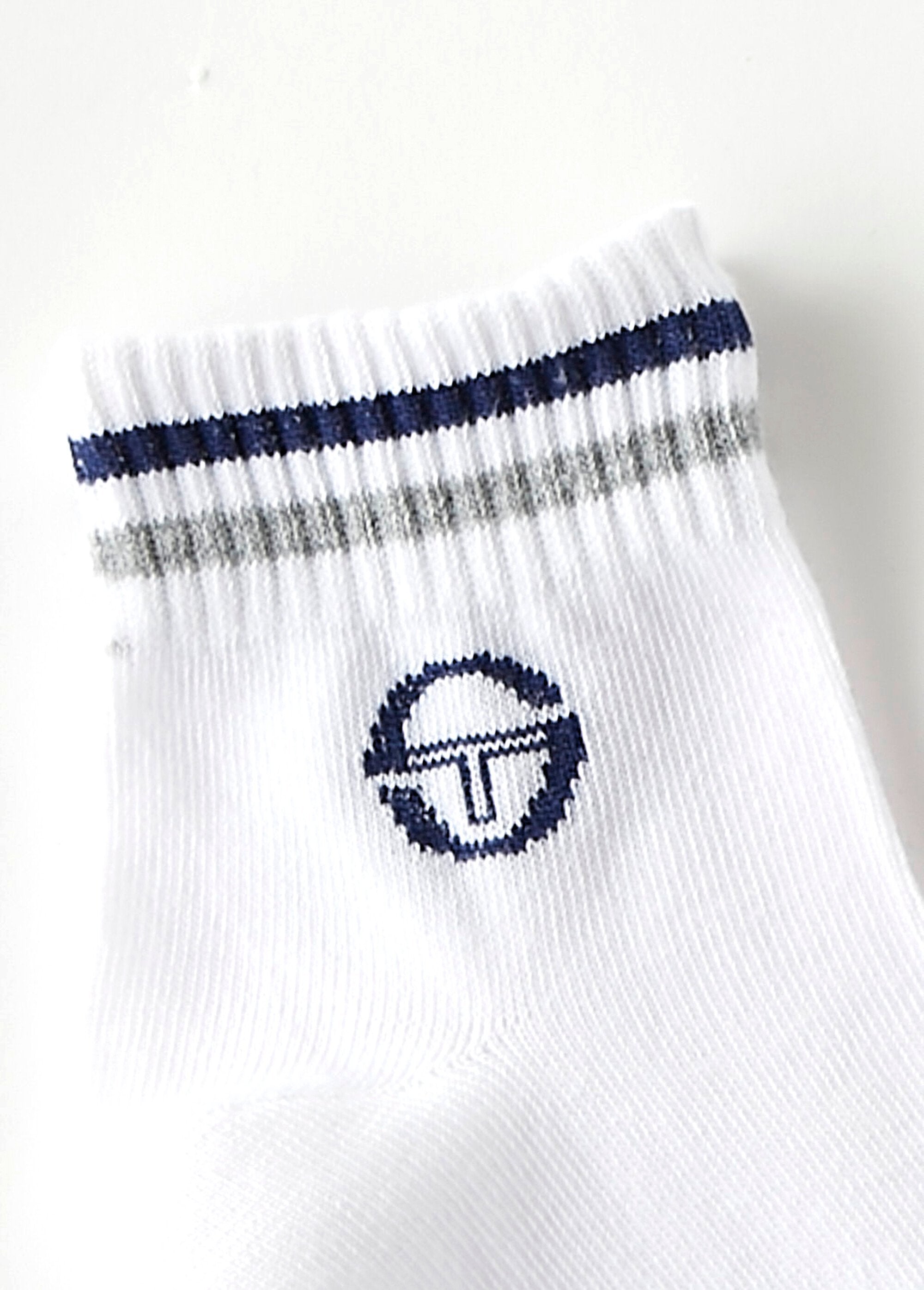 Pack_of_3_ribbed_sports_socks_White_lot_3_DE2_slim