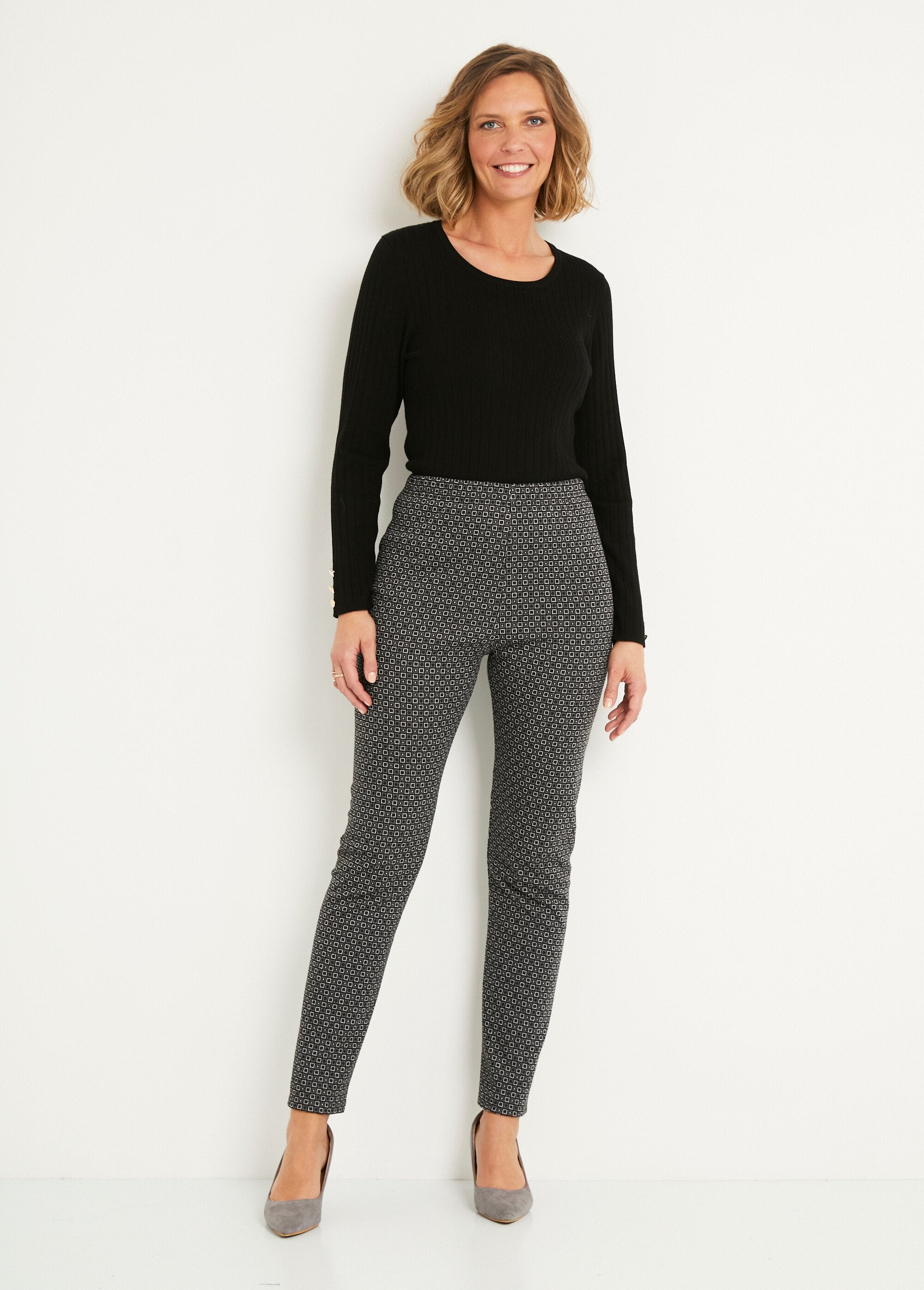 Straight_tapered_pants_with_elasticated_waist_in_jacquard_Gray_and_black_SF1_slim