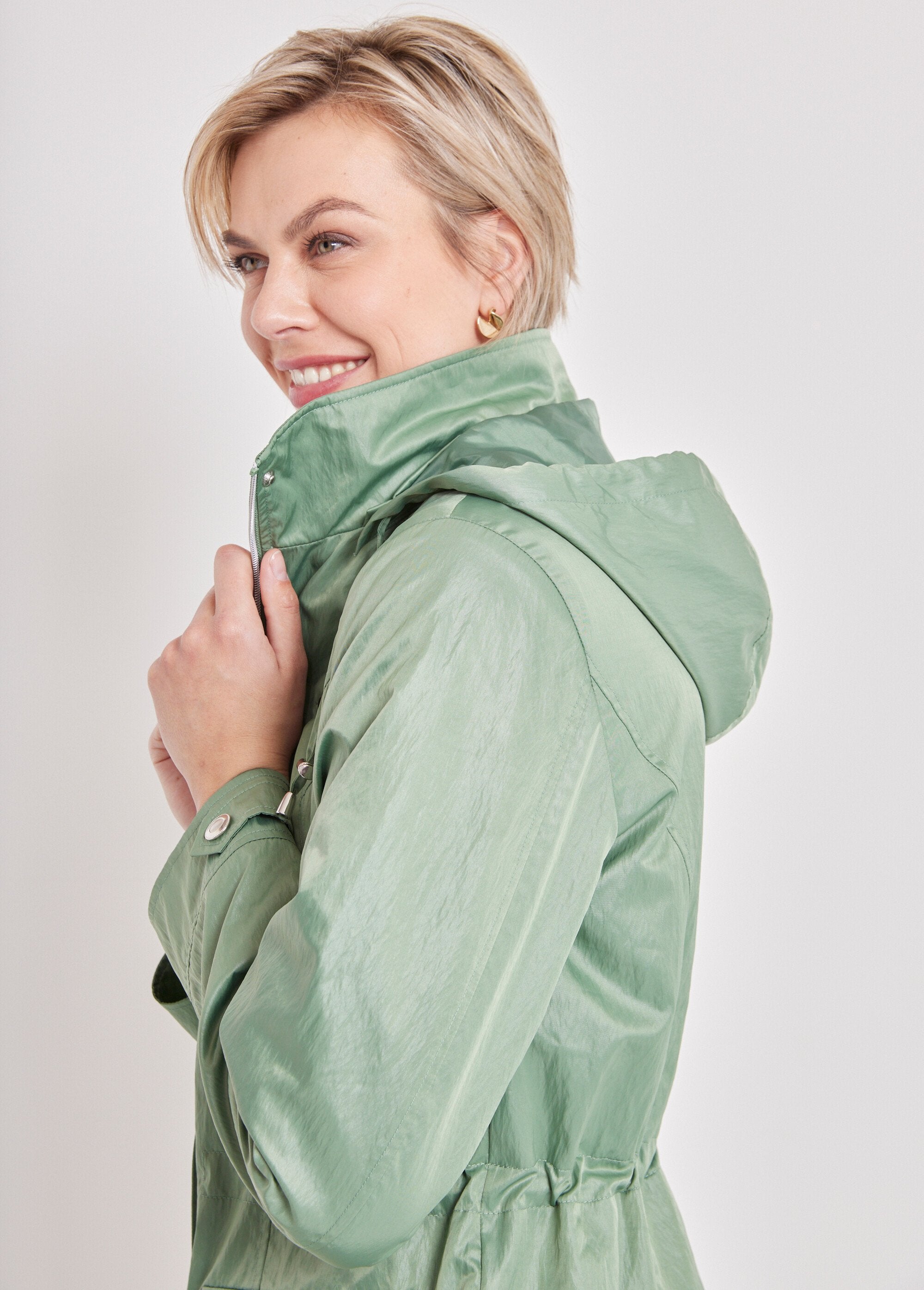 Zippered_and_press-studded_parka_Almond_green_DE2_slim