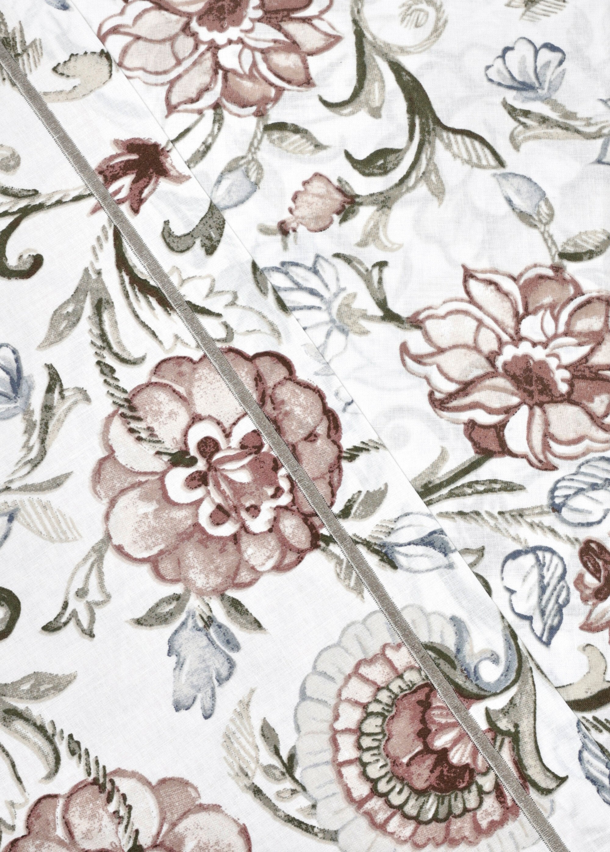 Parure_de_lit_4_pièces_avec_drap_plat,_camélias_Gris_DO1_slim