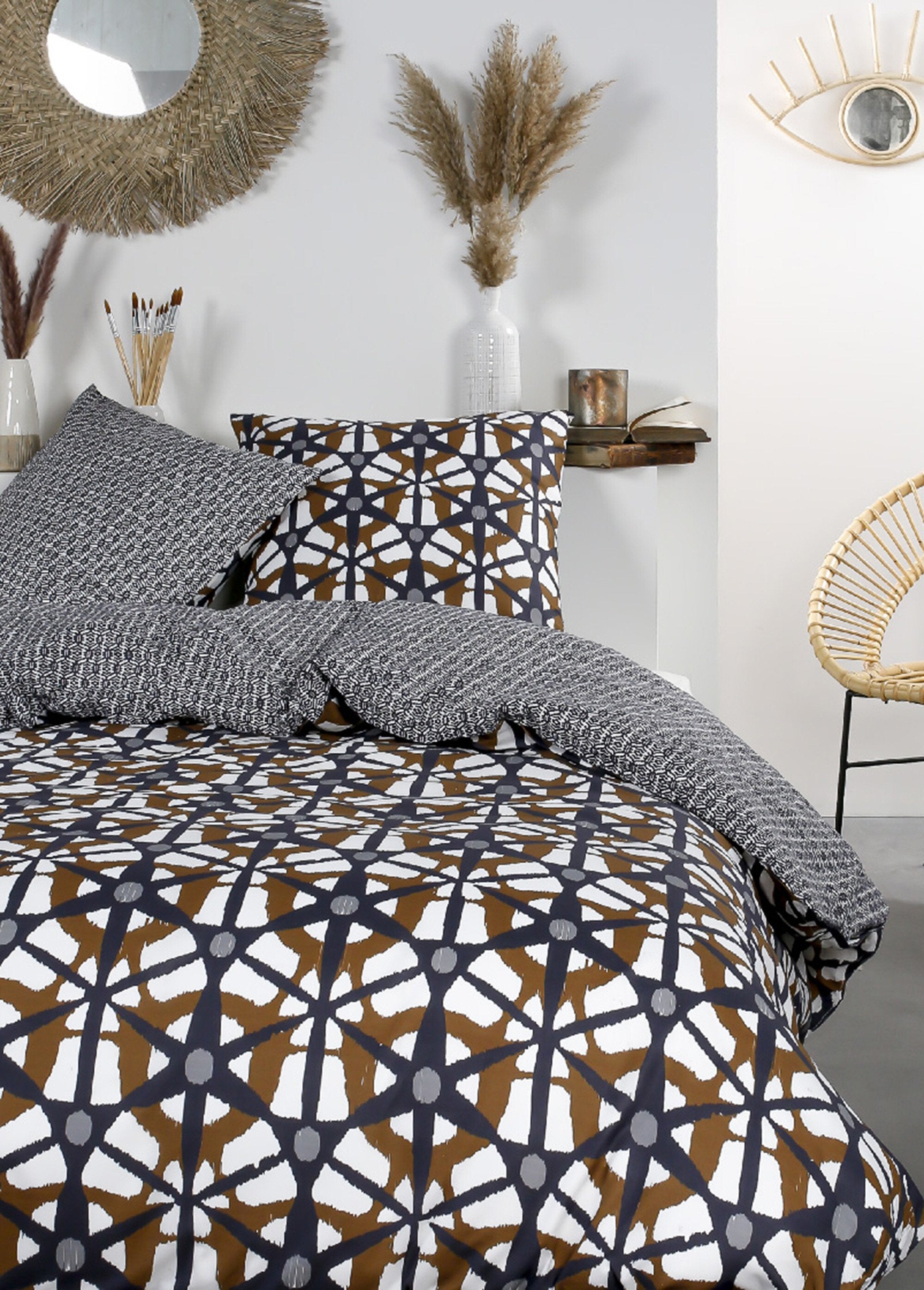 Pure_cotton_bedding_set,_240_x_220cm,_Hexagon_Grey_and_brown_FA1_slim