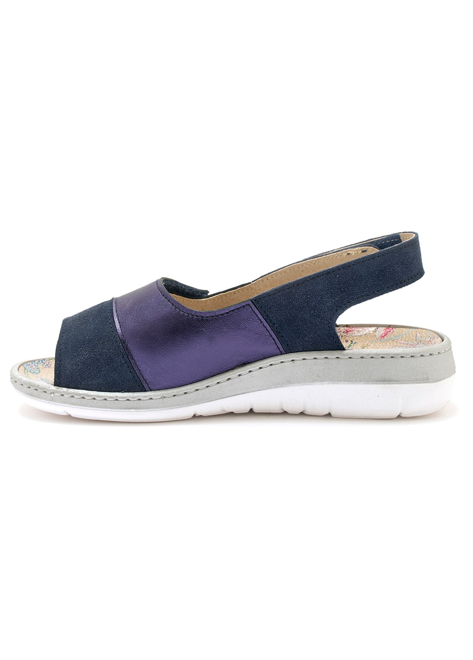 Comfortable,_extra_wide_leather_sandals_Marine_GA1_slim