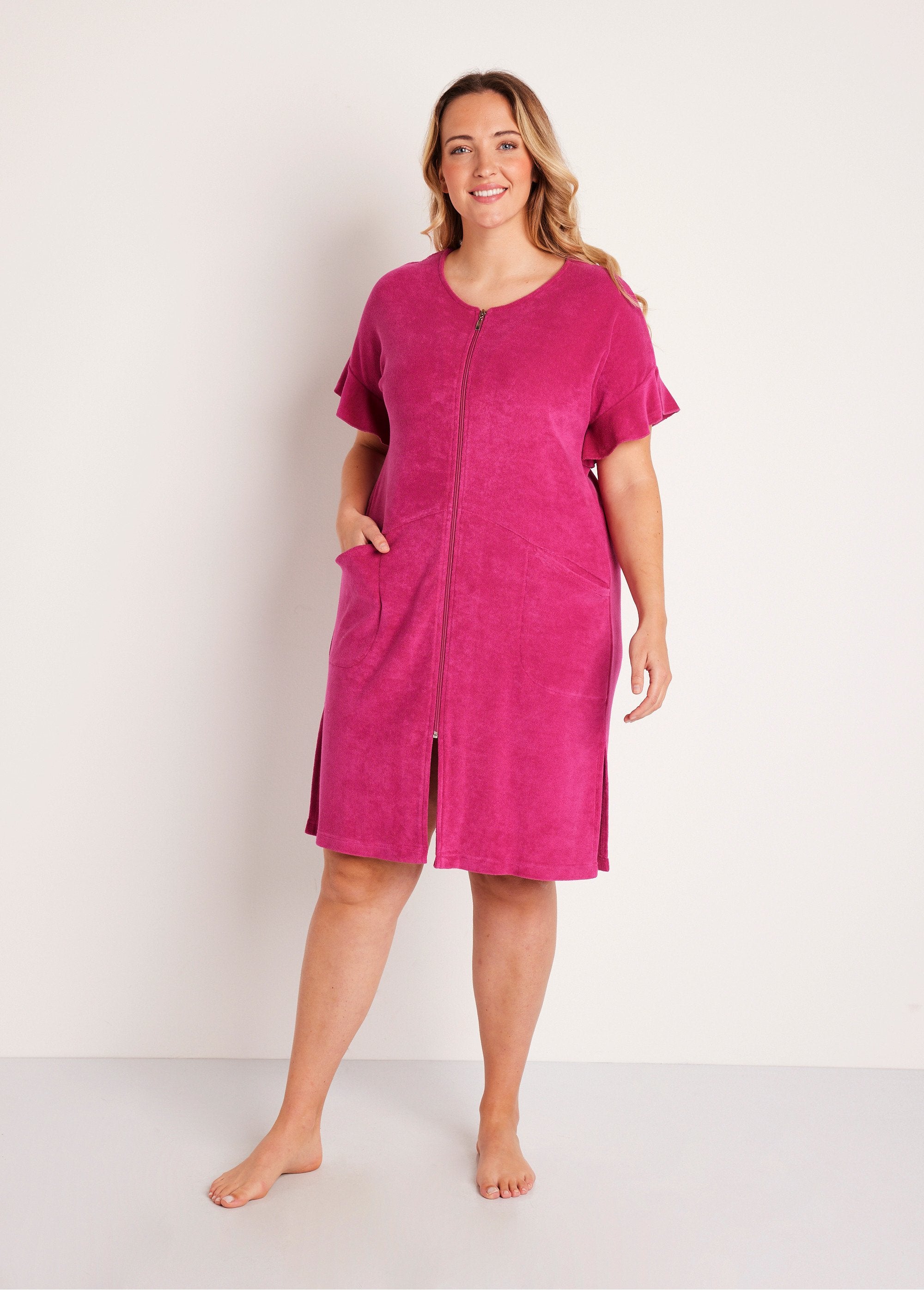 Plain_cotton_bathrobe_with_zip_Fuchsia_FA1_curvy