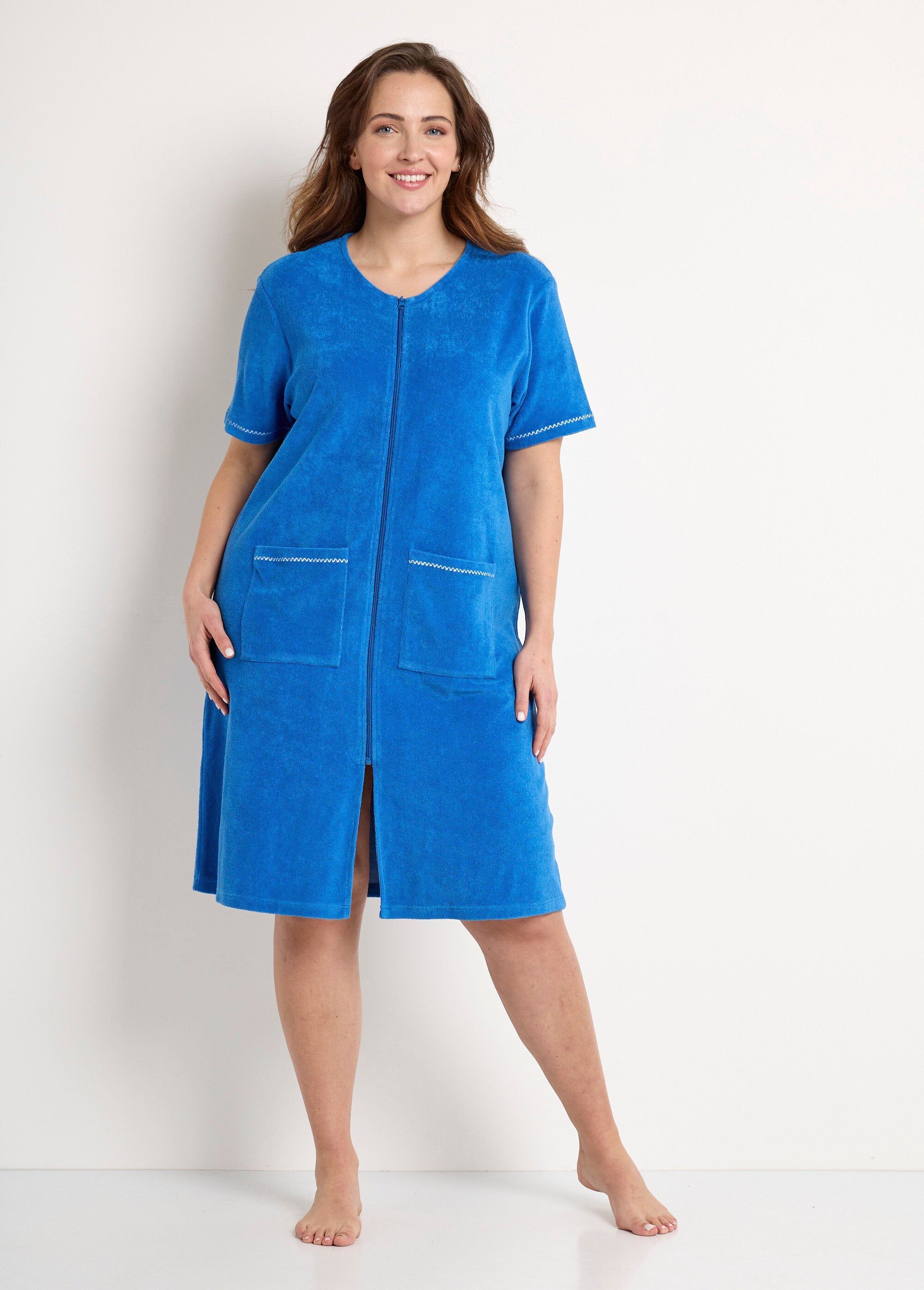 Plain_cotton_terry_bathrobe_with_zip_Blue_FA1_curvy