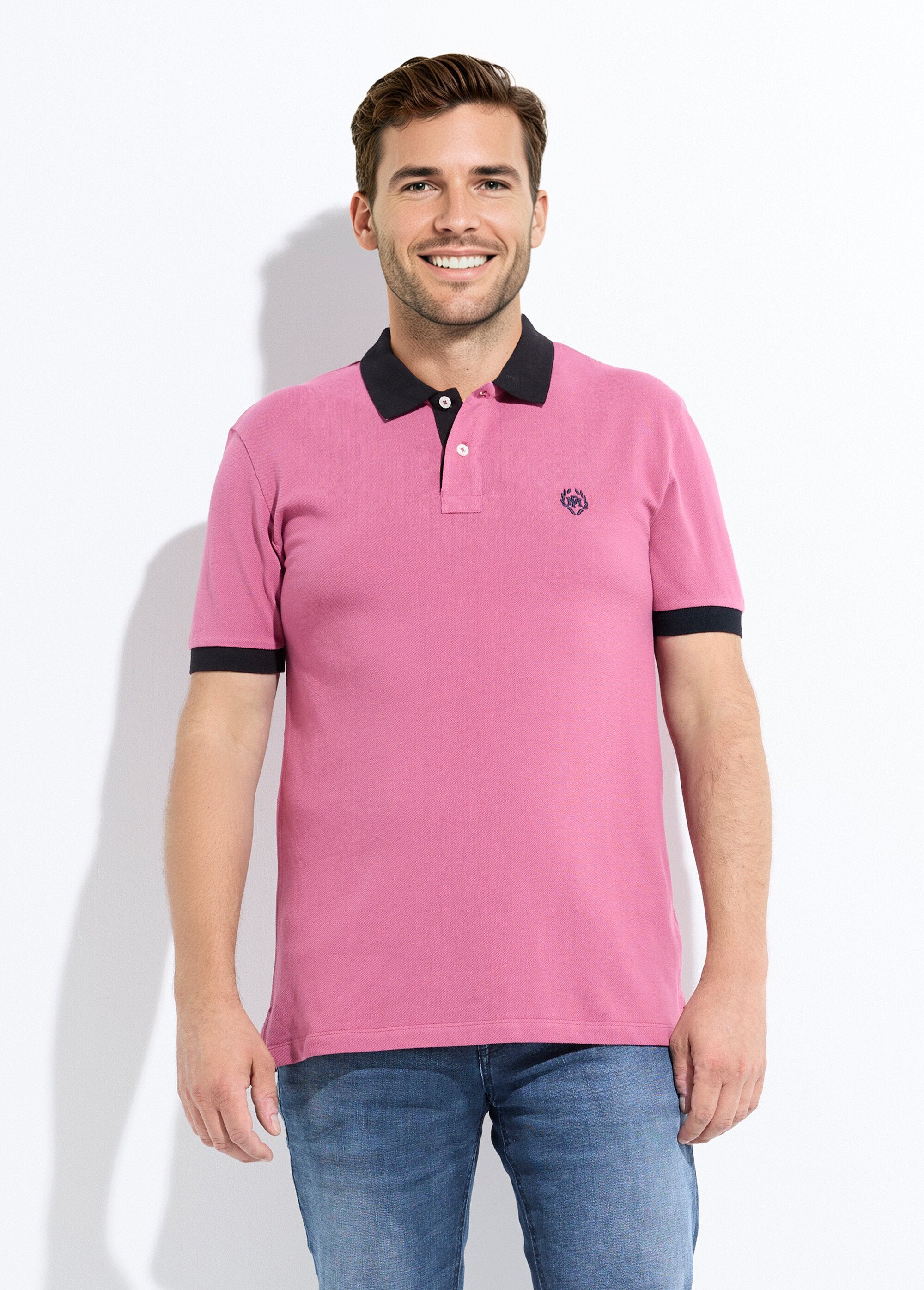 Men's_polo_shirt_with_contrasting_collar_and_sleeves_Dark_pink_FA1_slim