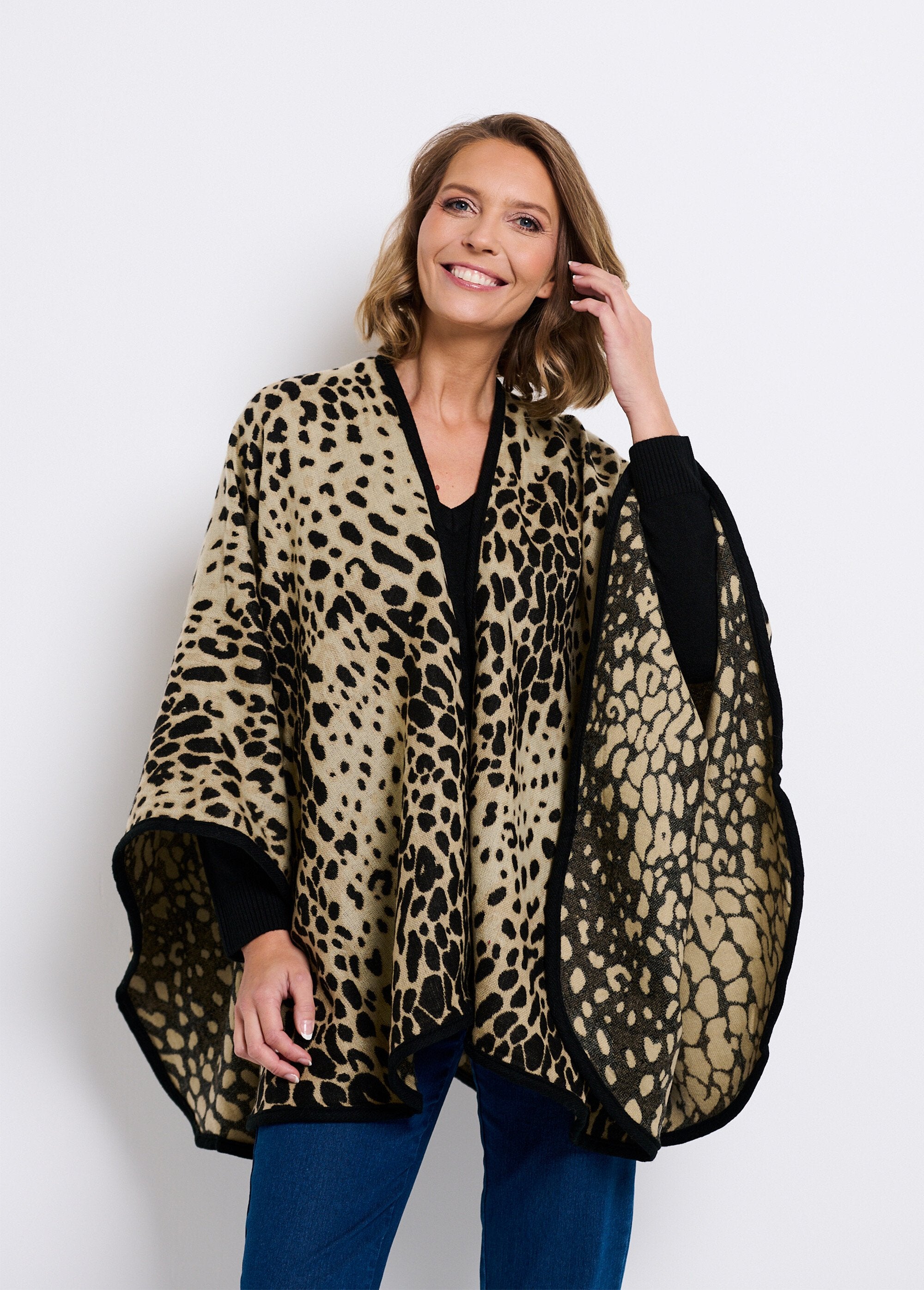 Poncho_motif_léopard_avec_biais_assorti_Leopard_FA1_slim