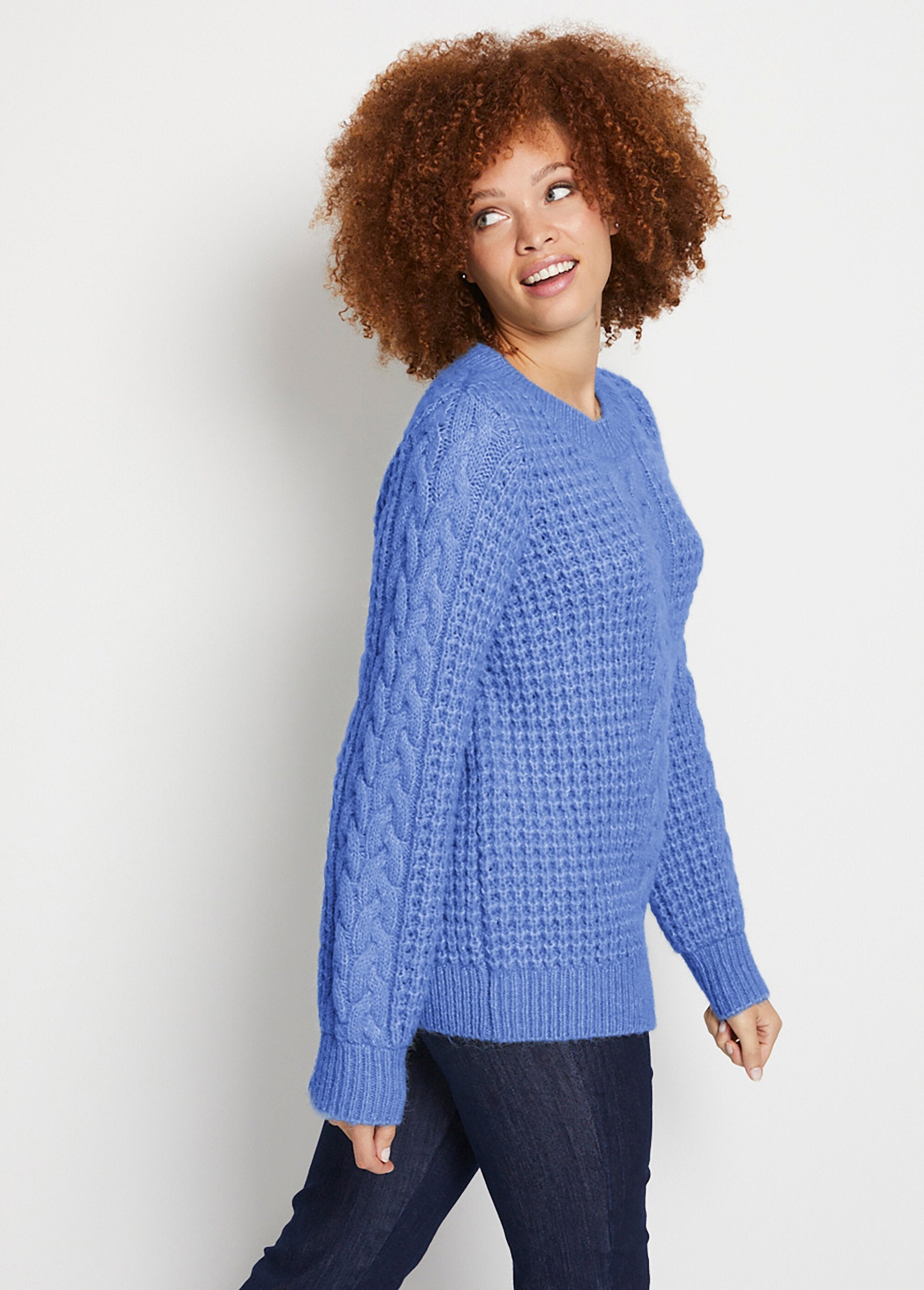 Warm_round_neck_fancy_soft_knit_sweater_Blue_DR1_slim