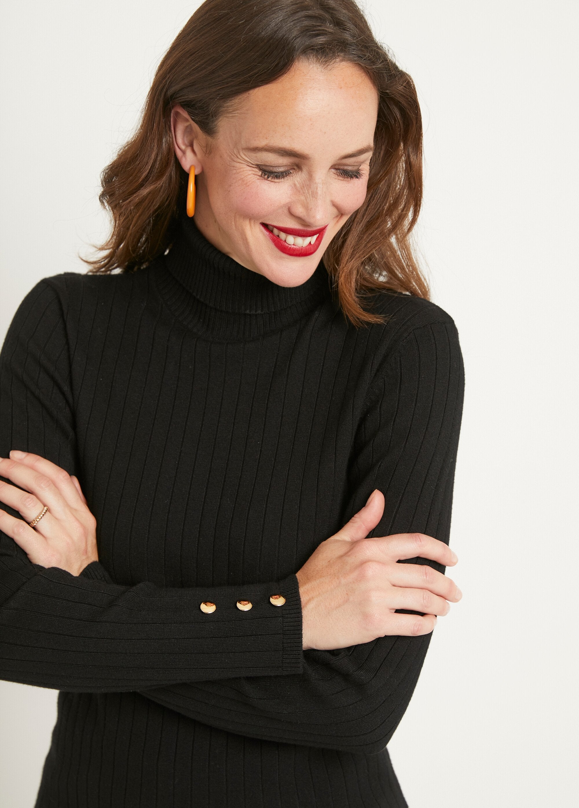 Soft_ribbed_short_turtleneck_flat_ribbed_sweater_Black_DE1_slim