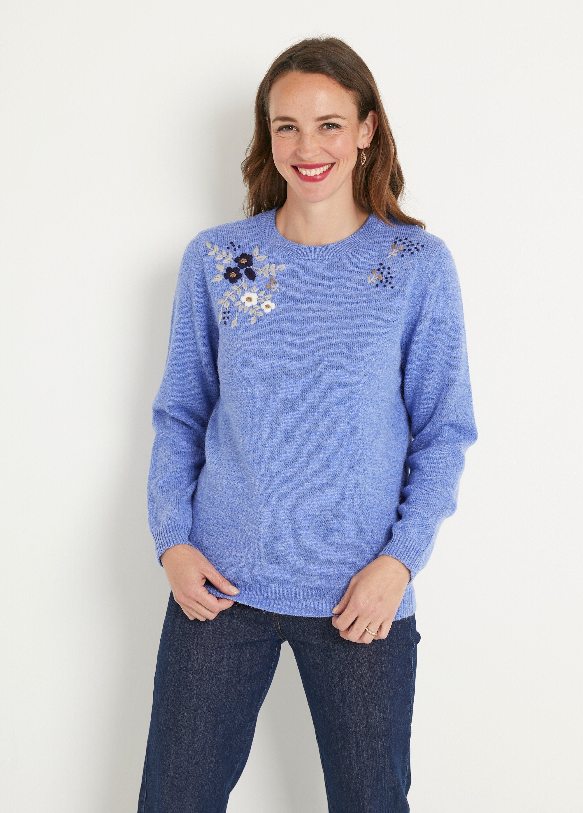 Soft_plain_embroidered_long-sleeved_round_neck_sweater_Blue_FA1_slim