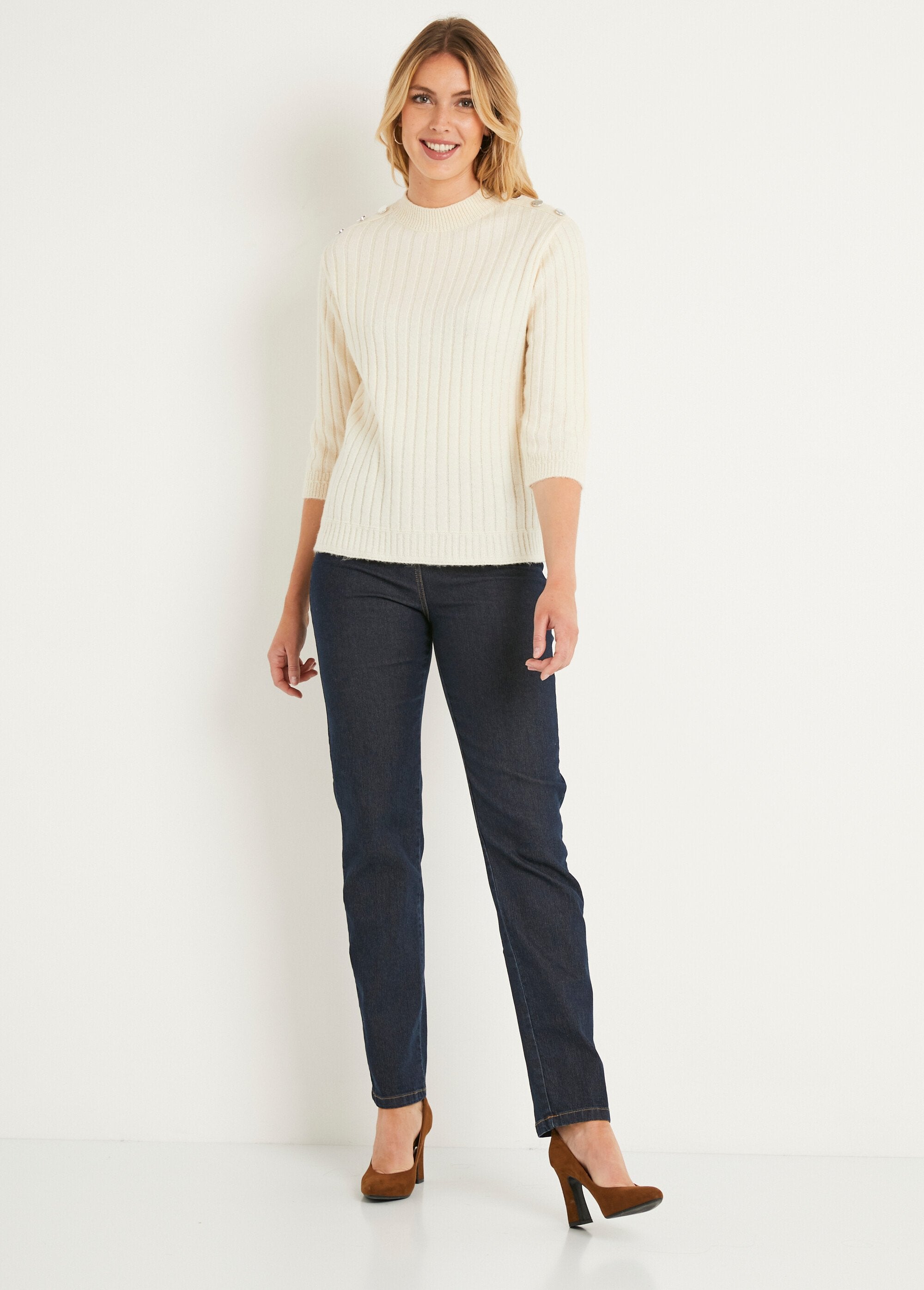 Straight_rib-knit_sweater_with_stand-up_collar_Ecru_SF1_slim