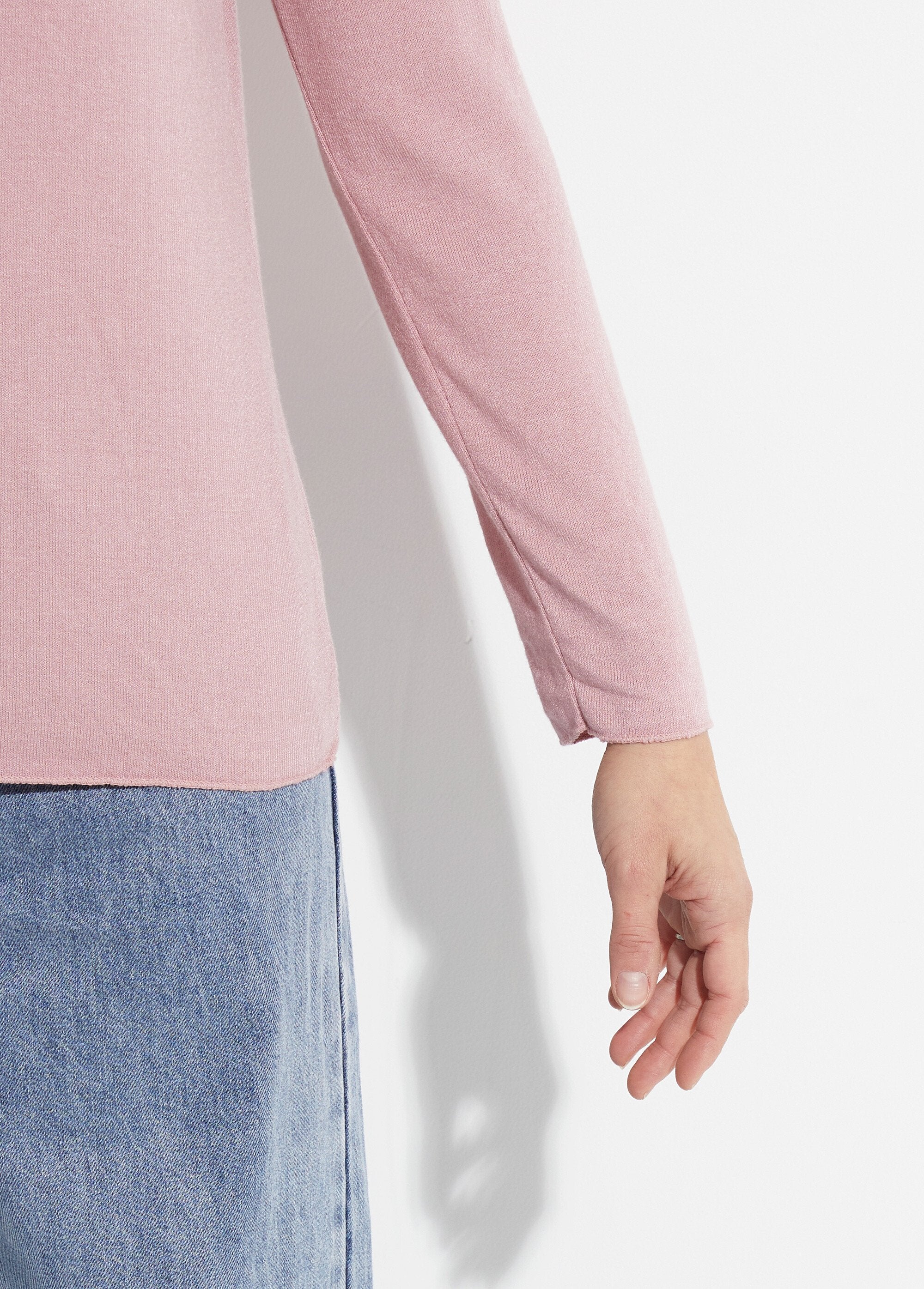Thin_sweater_with_angora_and_wool,_V-neck_Pink_DE1_slim