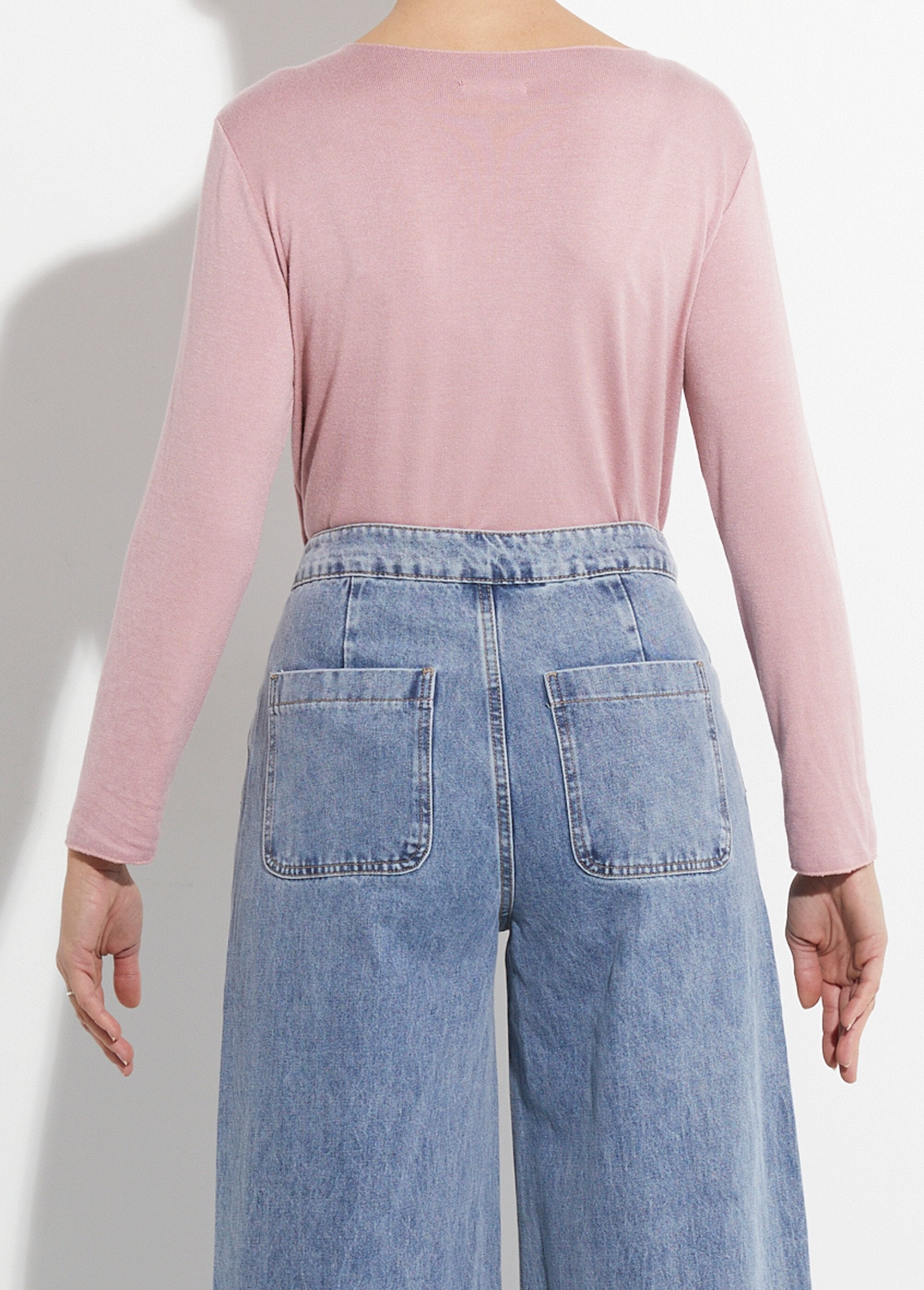 Pull_fin_avec_angora_et_laine,_col_V_Rose_DO1_slim