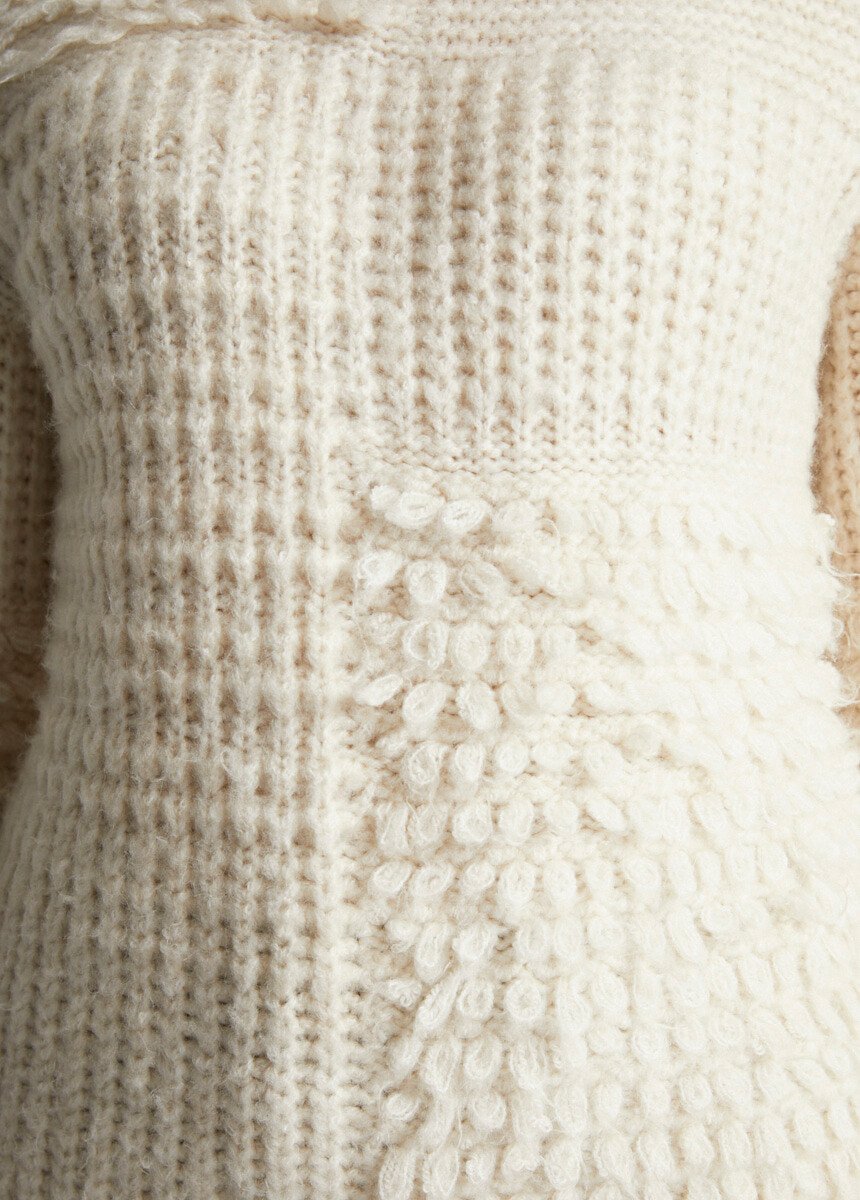 Fancy_relief_knit_tunic_sweater_String_DE3_slim