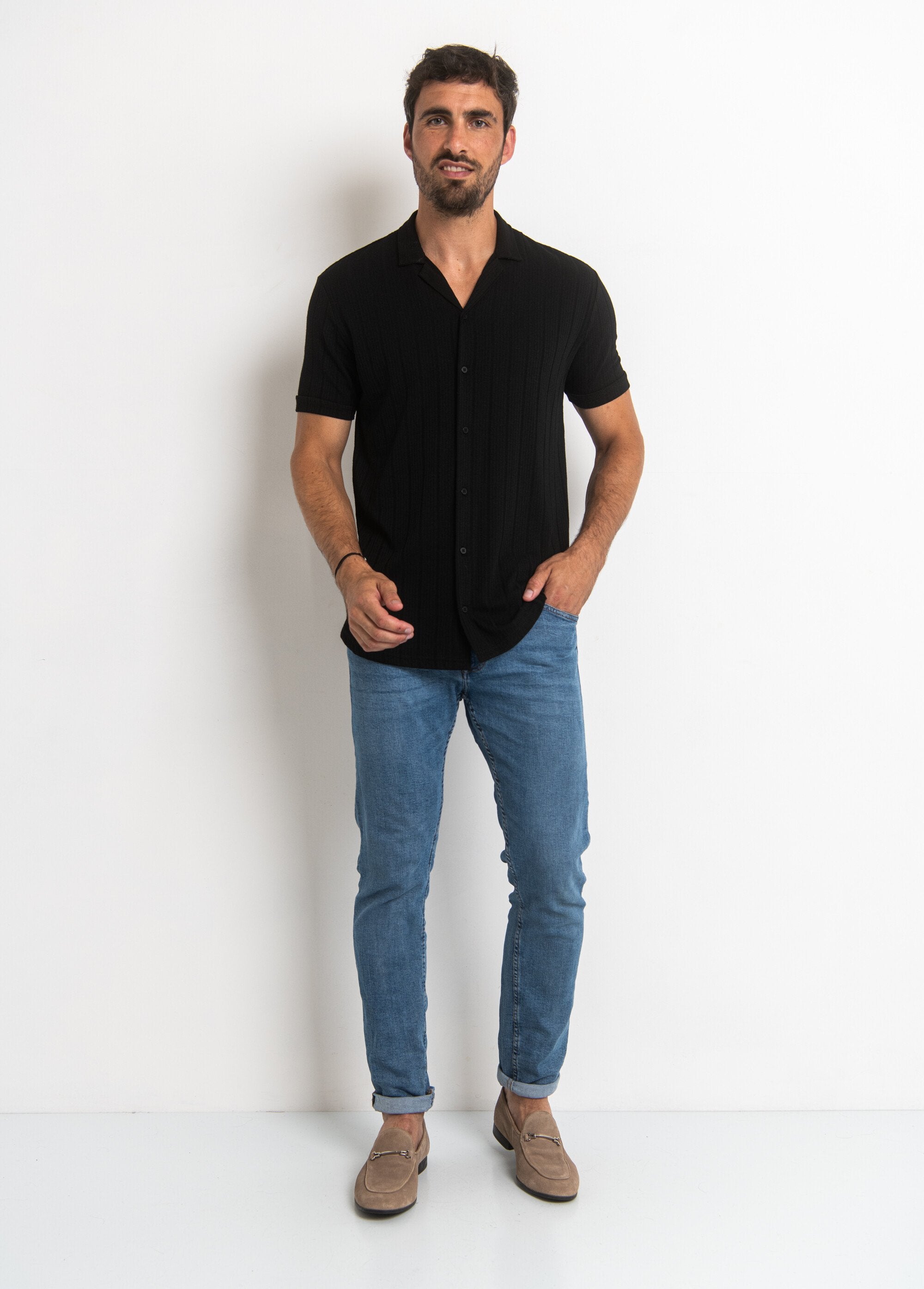 Polo_maille_cotelée_style_chemise_Noir_SF1_slim