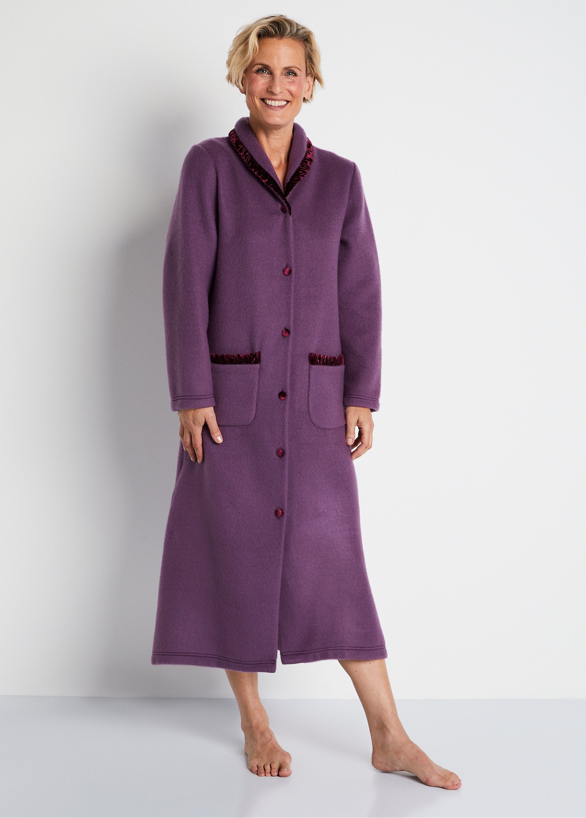 Courtelle®_long_fleece_dressing_gown_Plum_FA1_slim