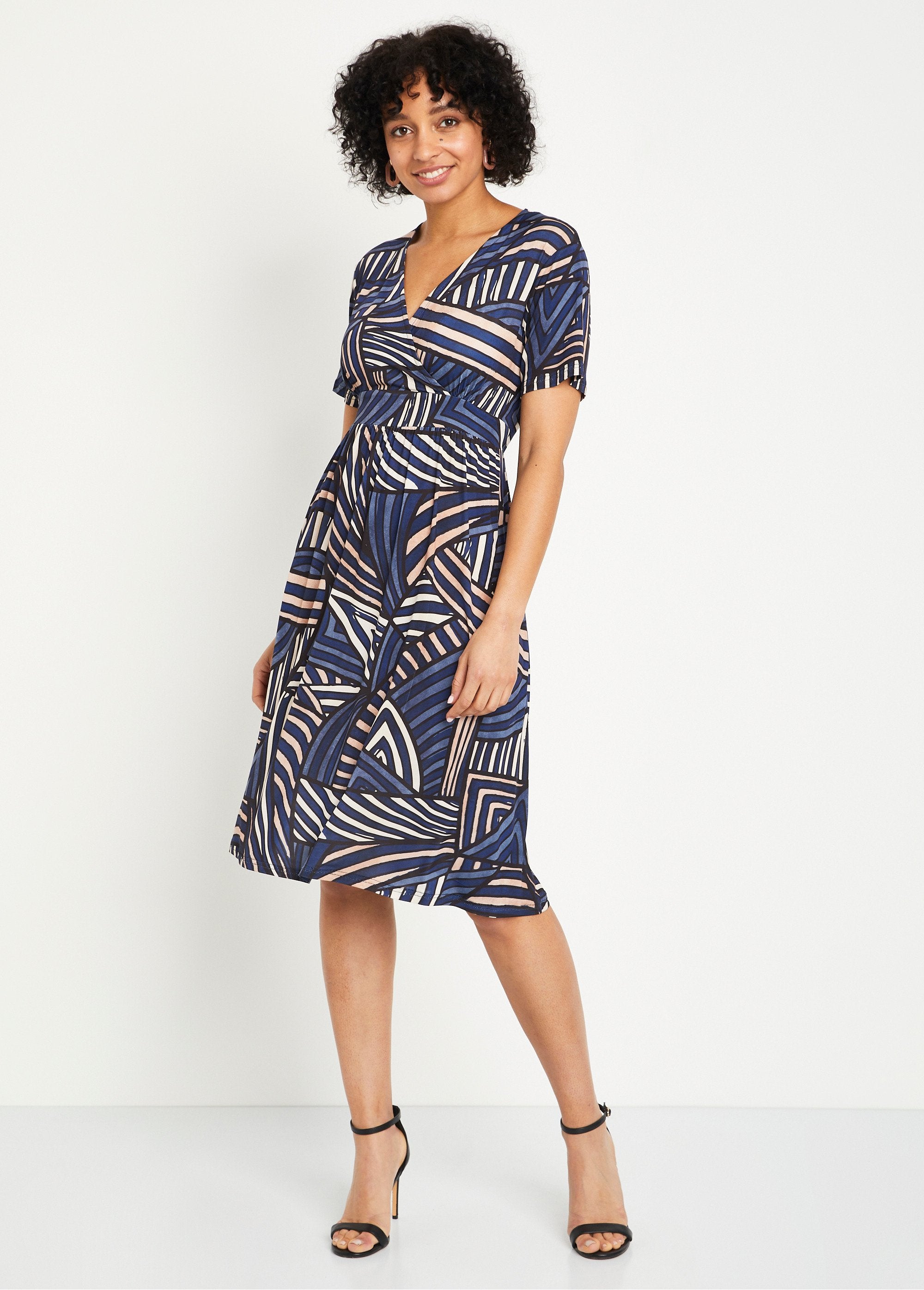 Short_graphic_wrap_dress_Beige_blue_FA1_slim