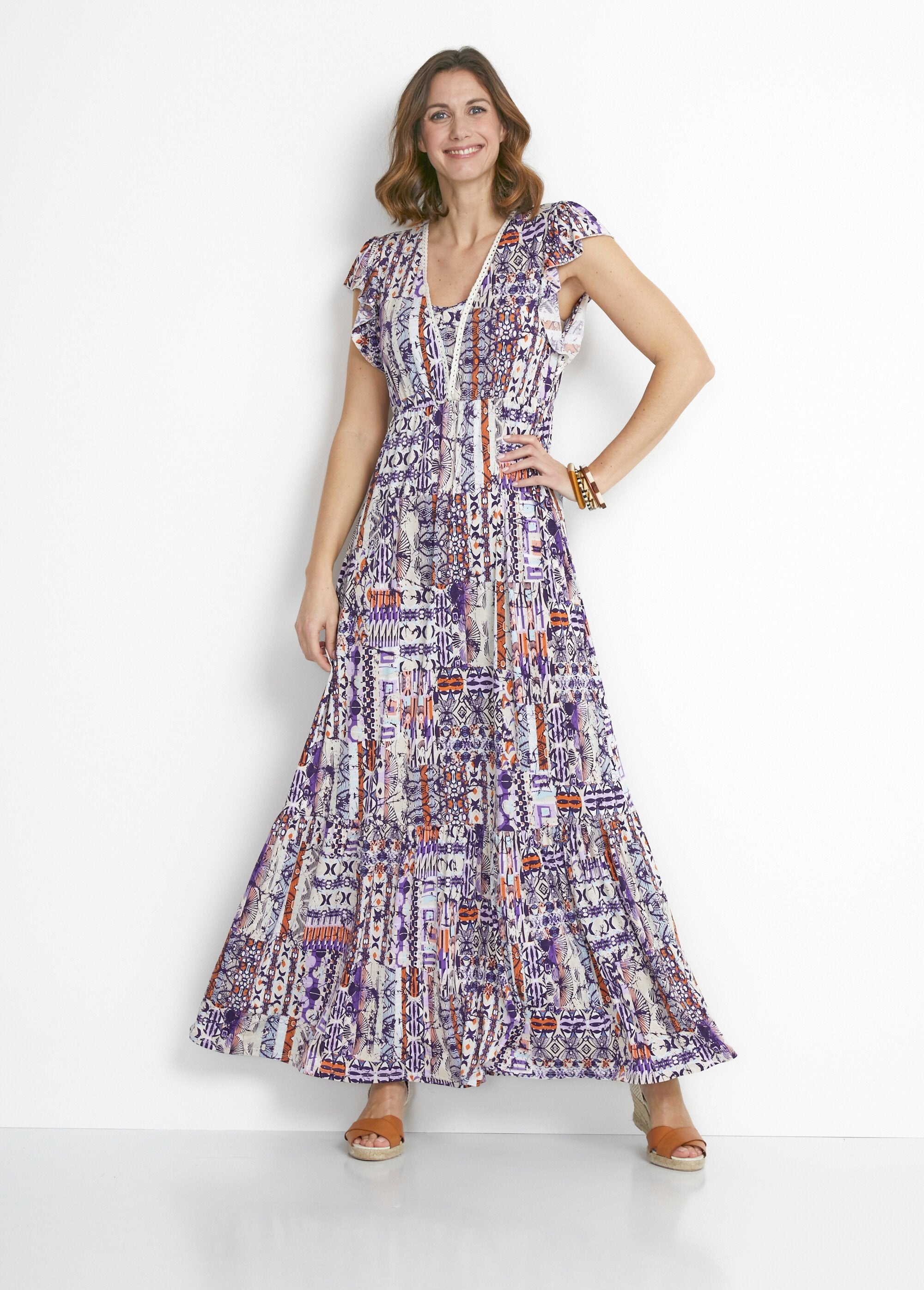 Long_printed_dress_with_ruffles_and_short_sleeves_Parma_and_orange_SF1_slim