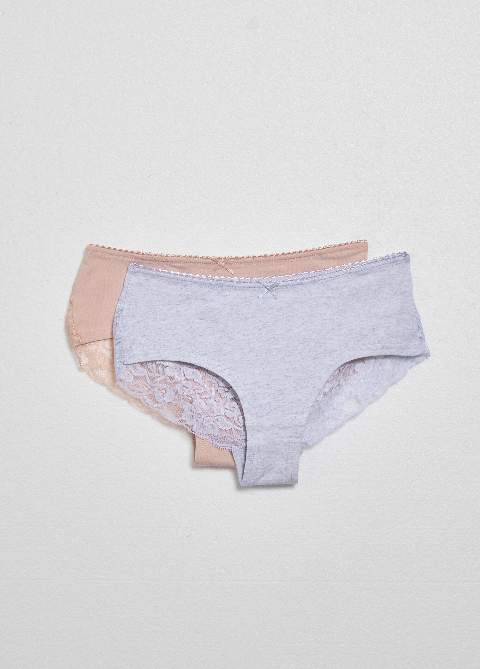 Lace_detail_back_shortys_Gray_and_pink_FA1_slim