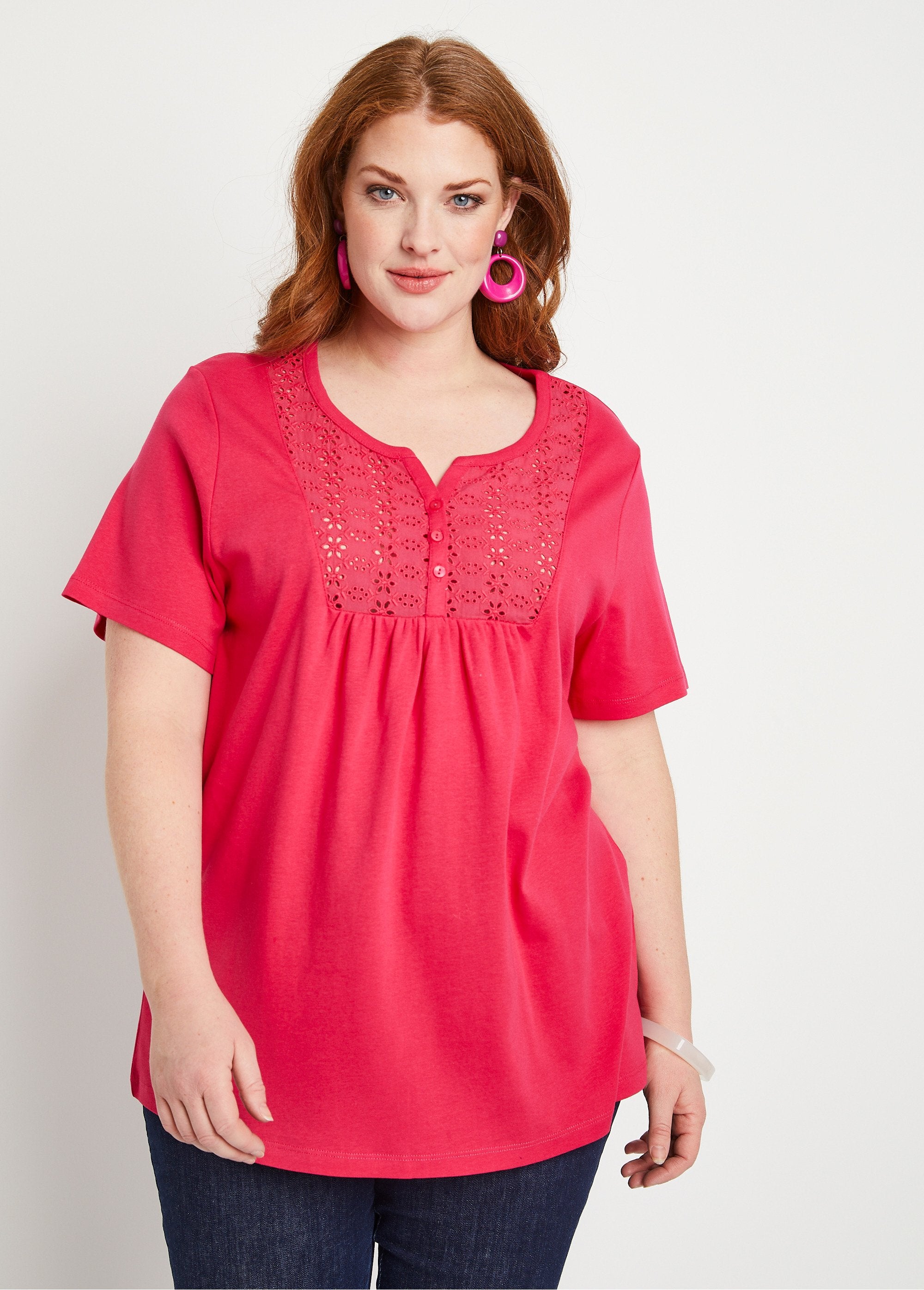 Long_buttoned_t-shirt_with_English_embroidery_Raspberry_FA1_curvy