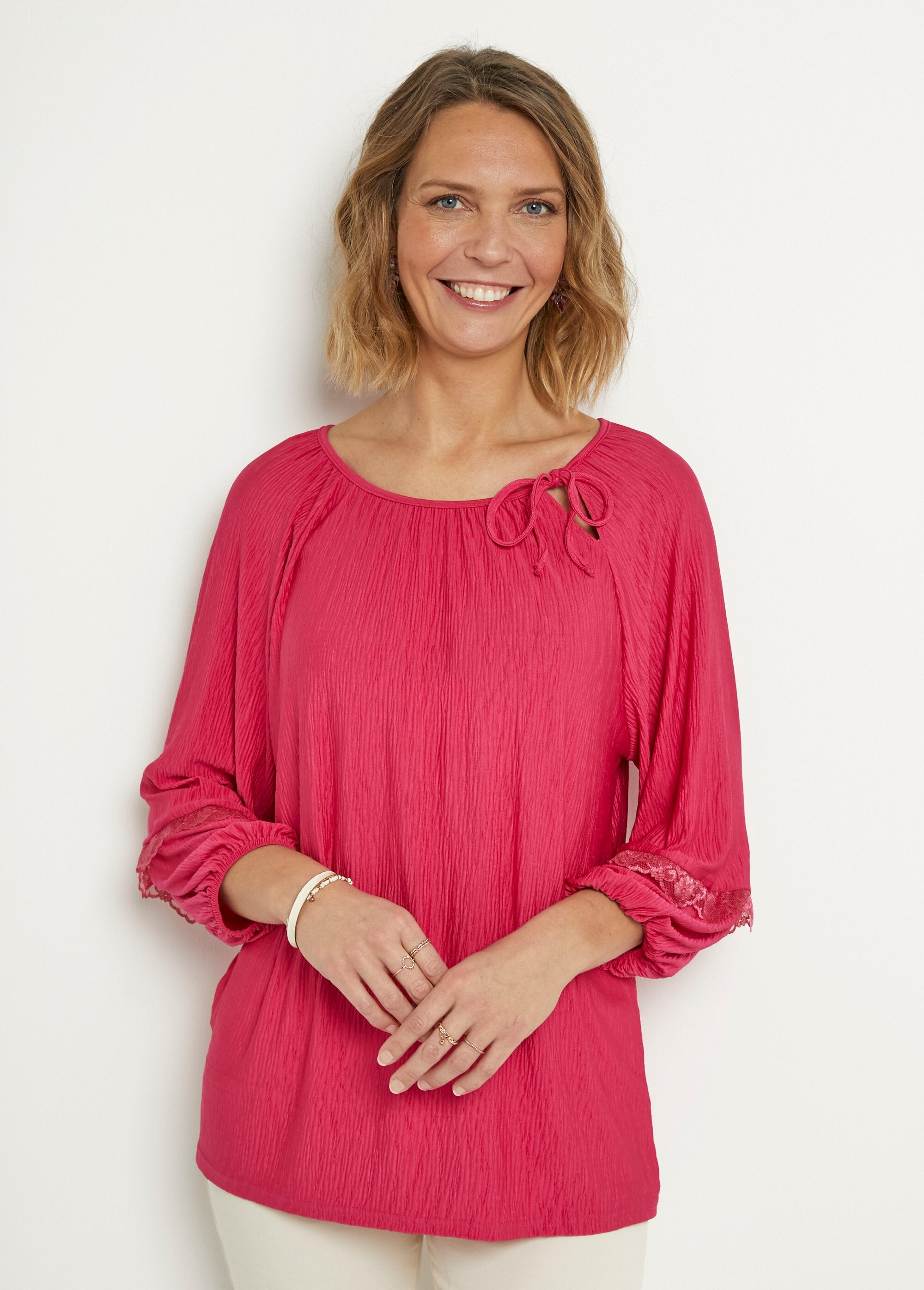 Flowing_tunic,_round_neck_with_ties_Fuchsia_FA1_slim